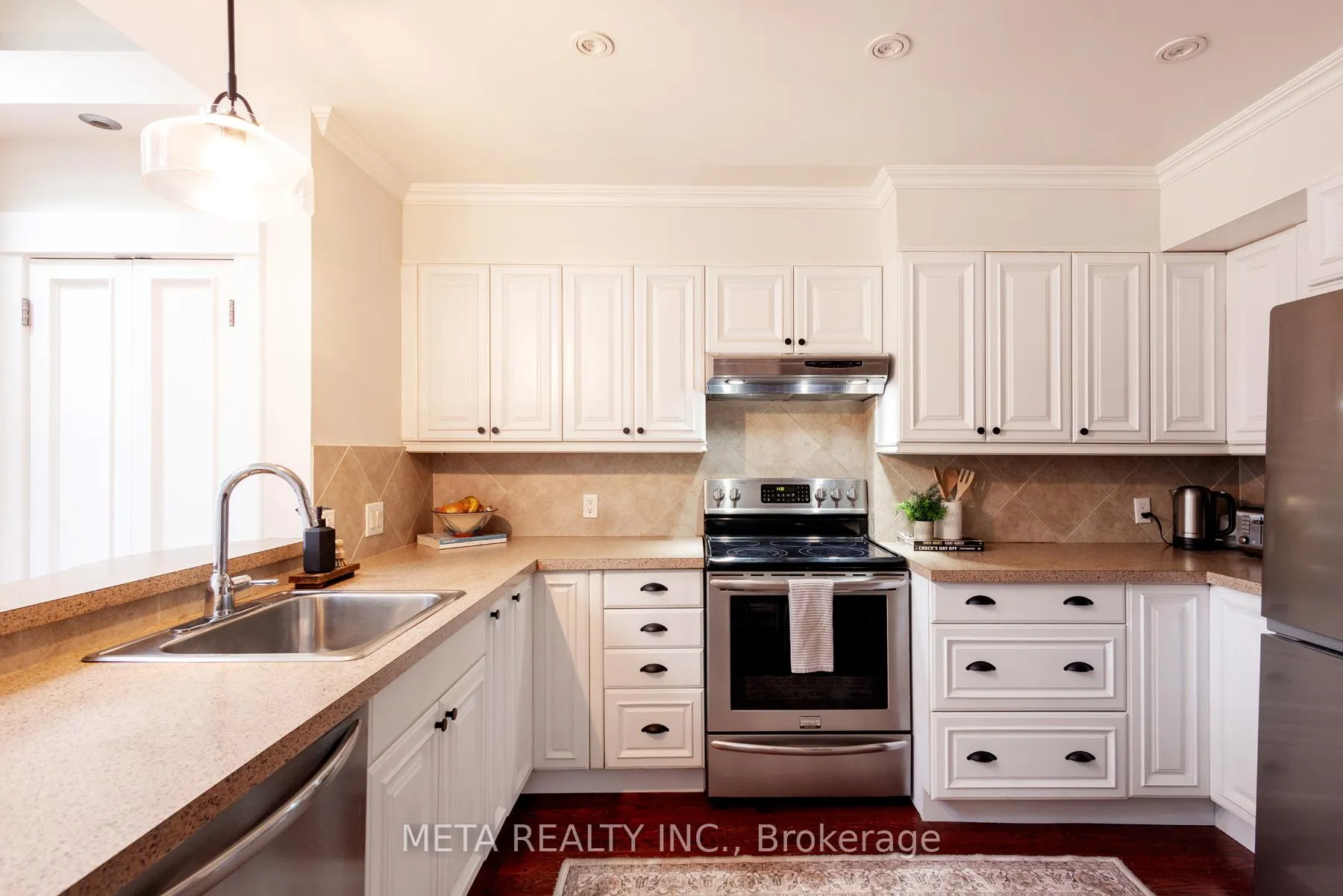 Photo 20 of 176 Gainsborough Road, Toronto, Woodbine Corridor — HOMEH
