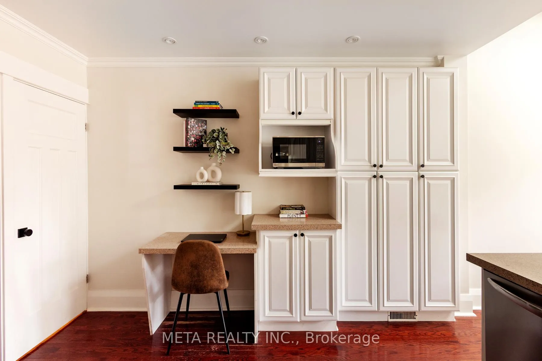Photo 21 of 176 Gainsborough Road, Toronto, Woodbine Corridor — HOMEH