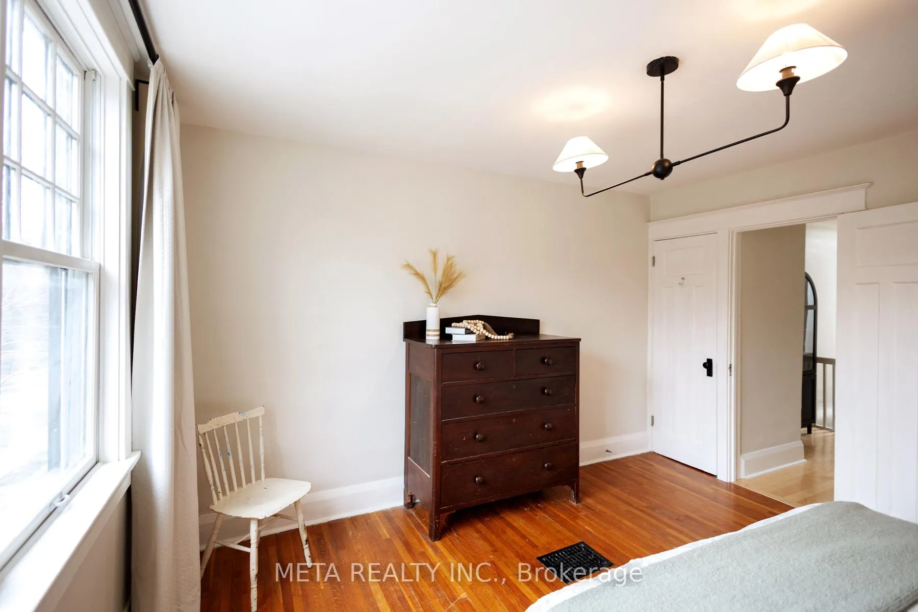 Photo 30 of 176 Gainsborough Road, Toronto, Woodbine Corridor — HOMEH