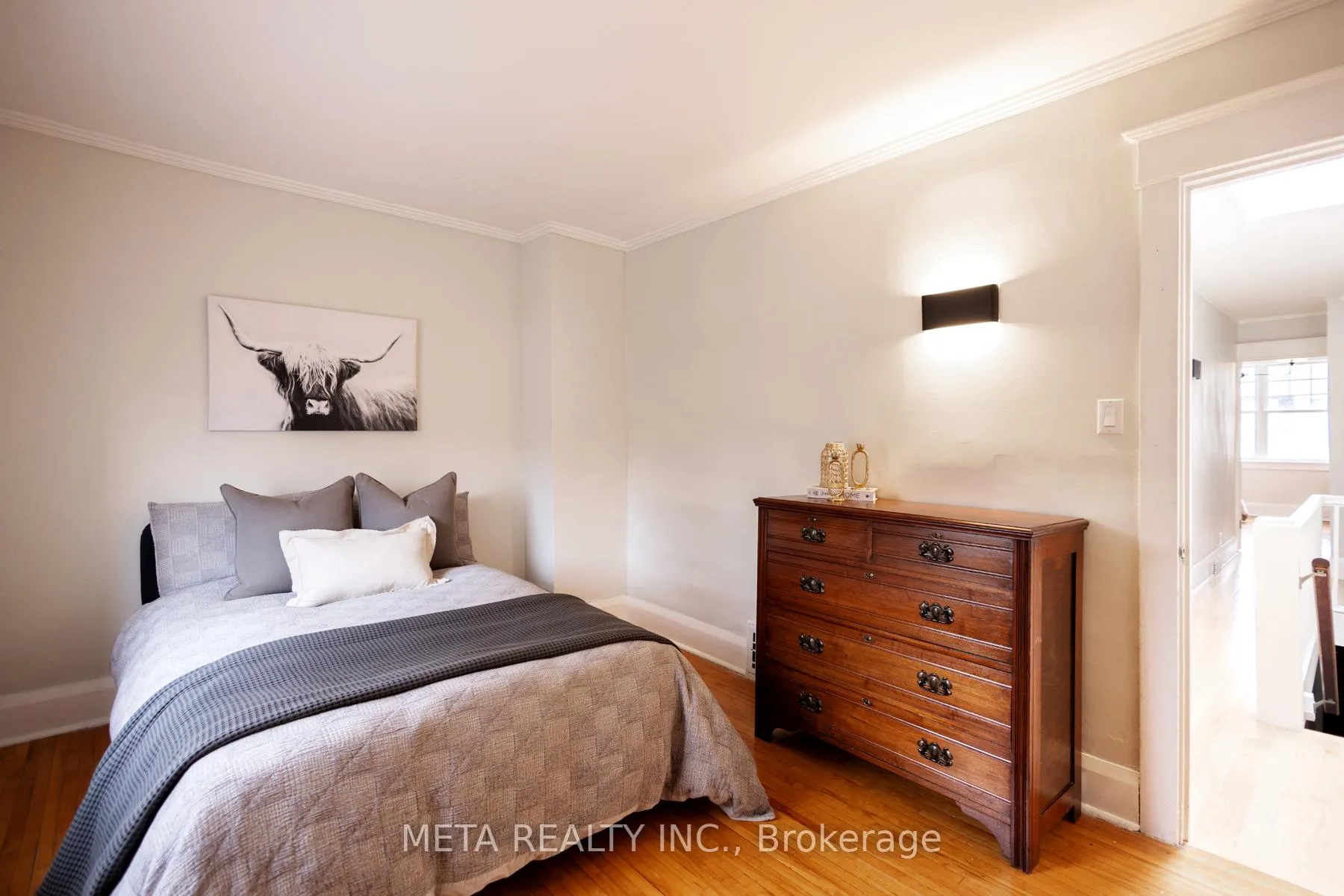 Photo 37 of 176 Gainsborough Road, Toronto, Woodbine Corridor — HOMEH