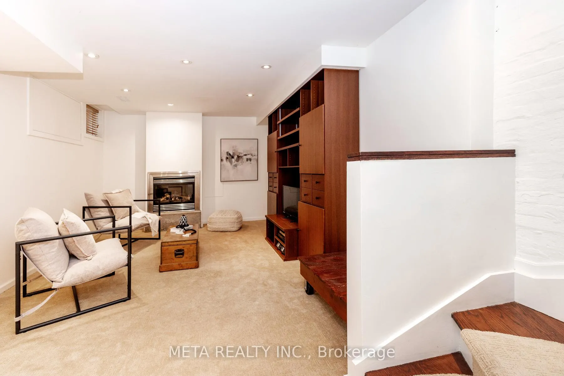 Photo 41 of 176 Gainsborough Road, Toronto, Woodbine Corridor — HOMEH
