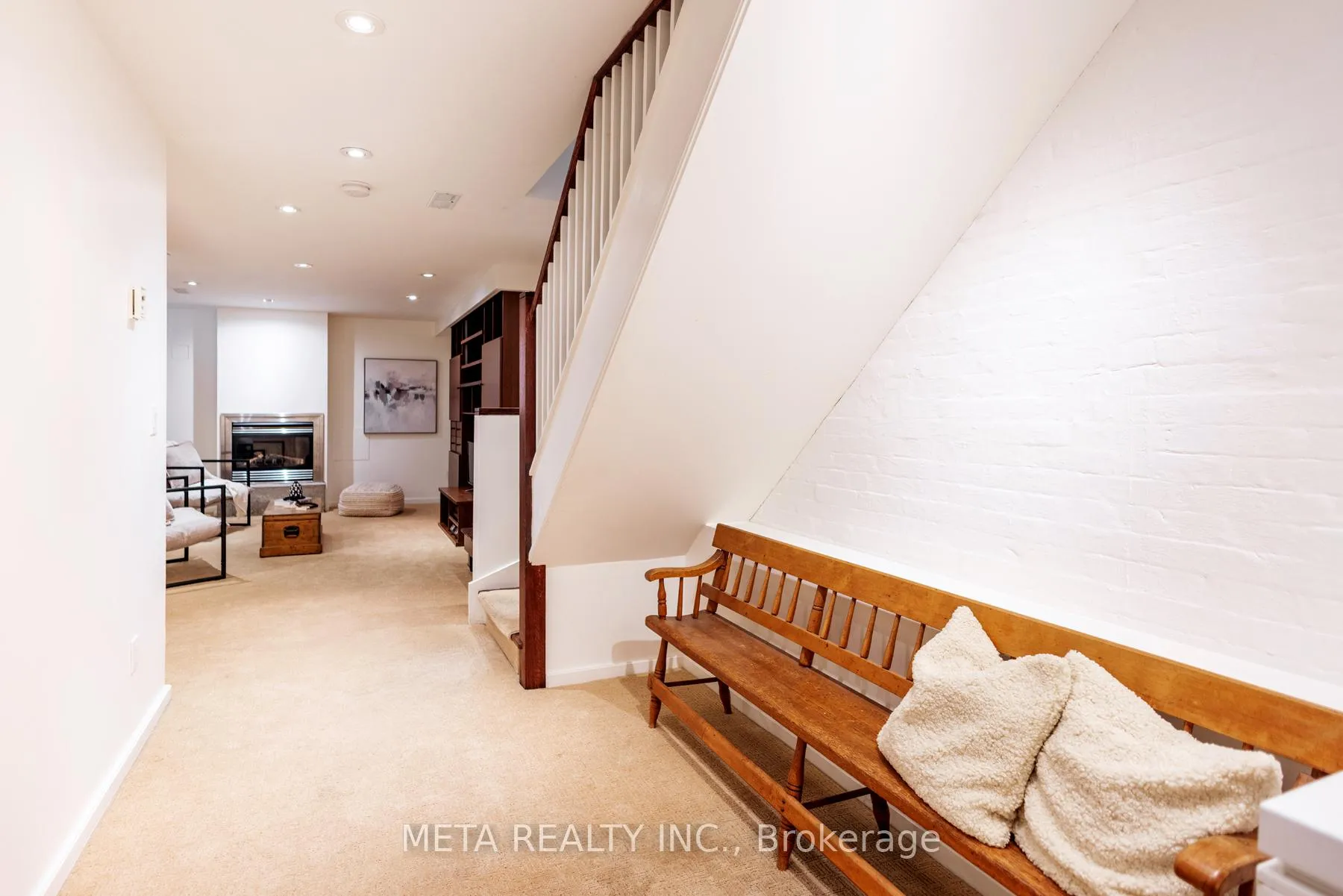 Photo 45 of 176 Gainsborough Road, Toronto, Woodbine Corridor — HOMEH