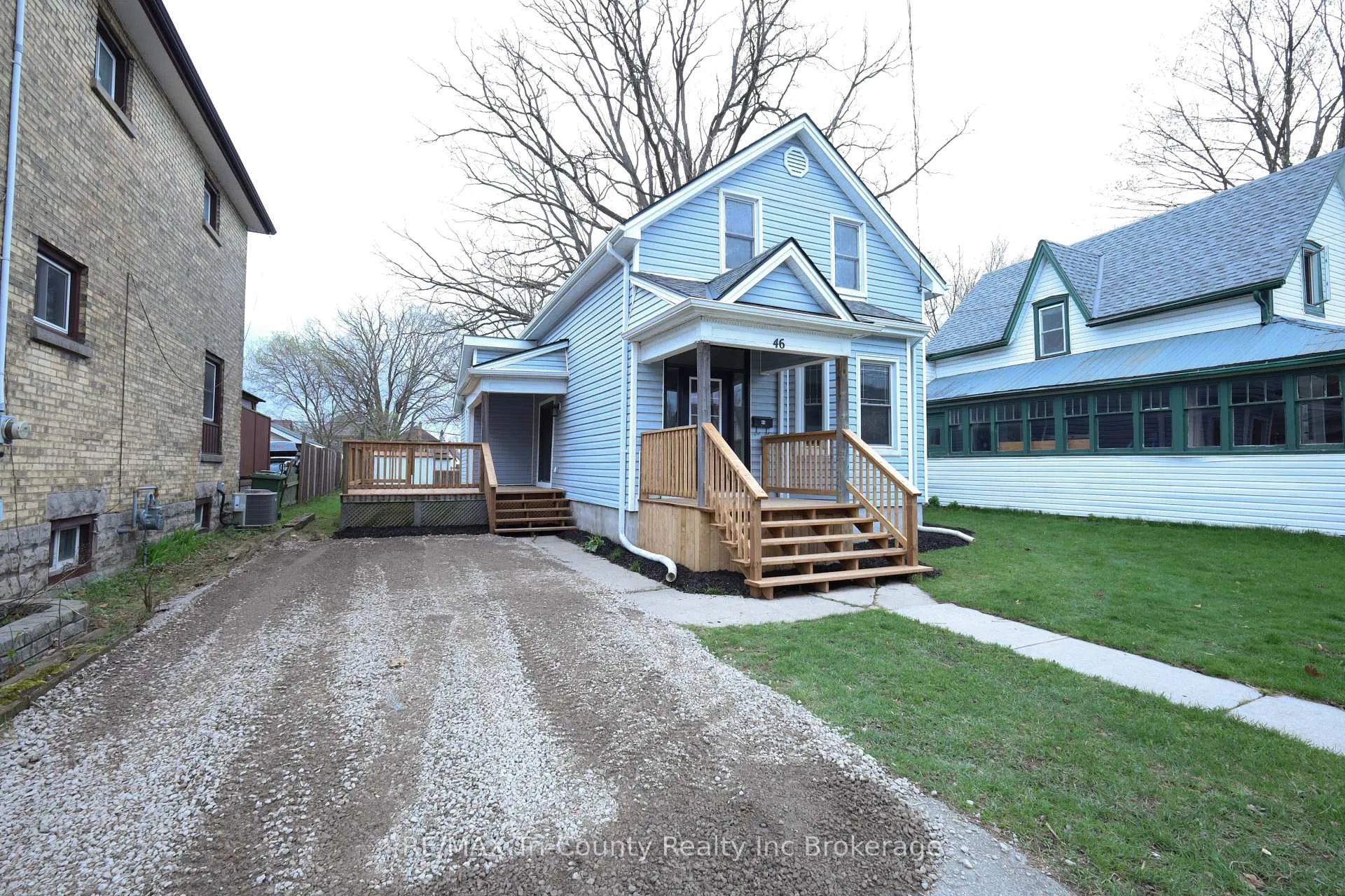 Photo 2 of 46 Balaclava Street, St. Thomas — HOMEH