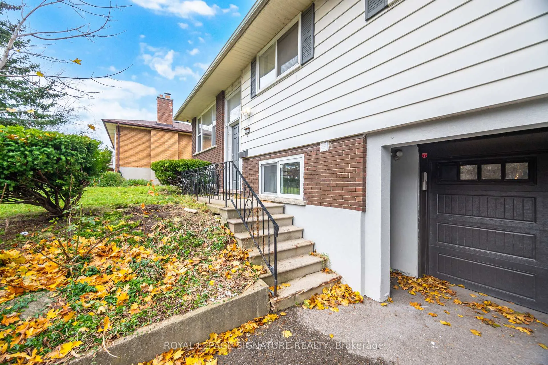 Photo 6 of 406 Tamarack Drive, Waterloo, Lakeshore Village — HOMEH