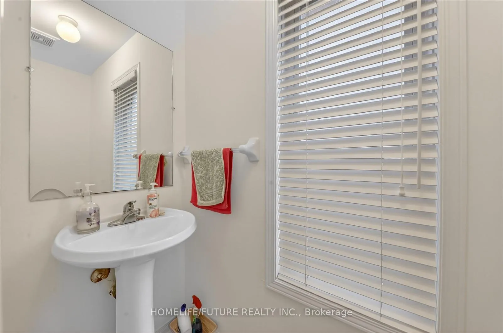 Photo 9 of 149 Peshawar Avenue, Markham, Village Green-South Unionville — HOMEH