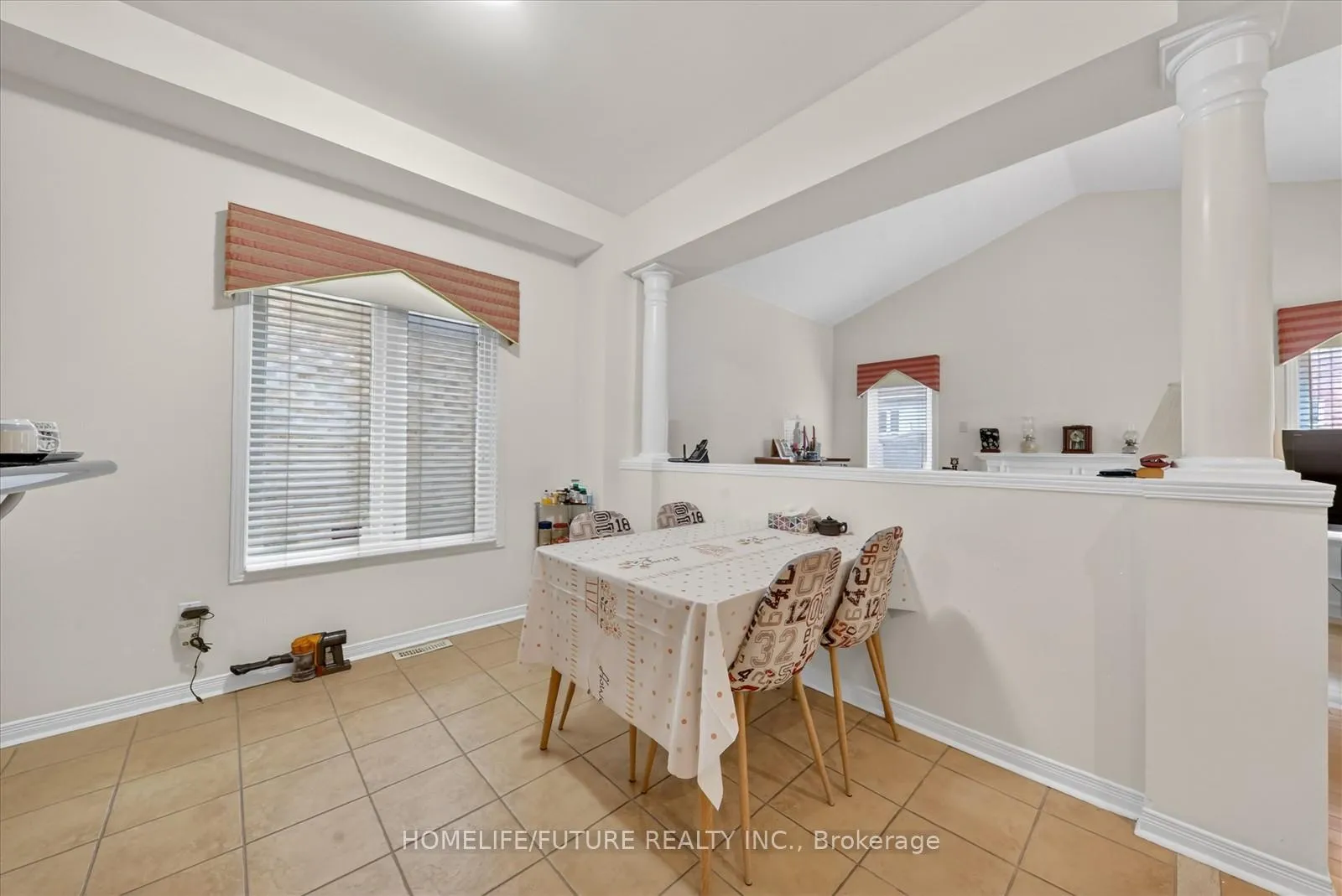 Photo 14 of 149 Peshawar Avenue, Markham, Village Green-South Unionville — HOMEH