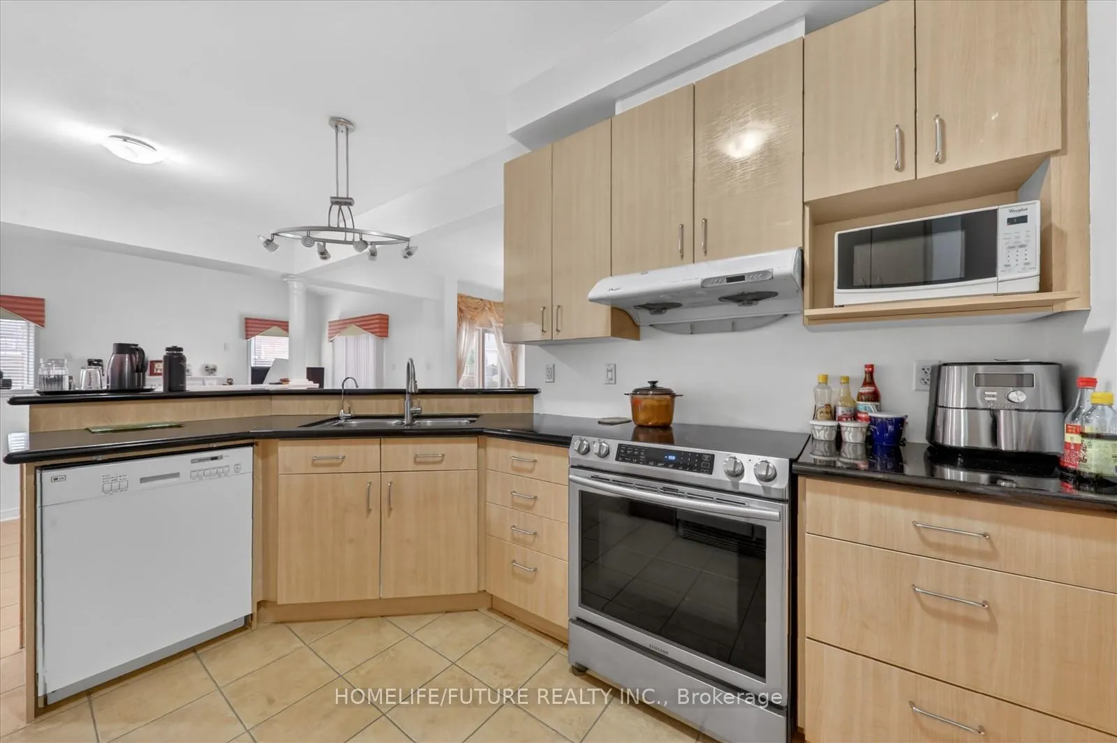 Photo 17 of 149 Peshawar Avenue, Markham, Village Green-South Unionville — HOMEH