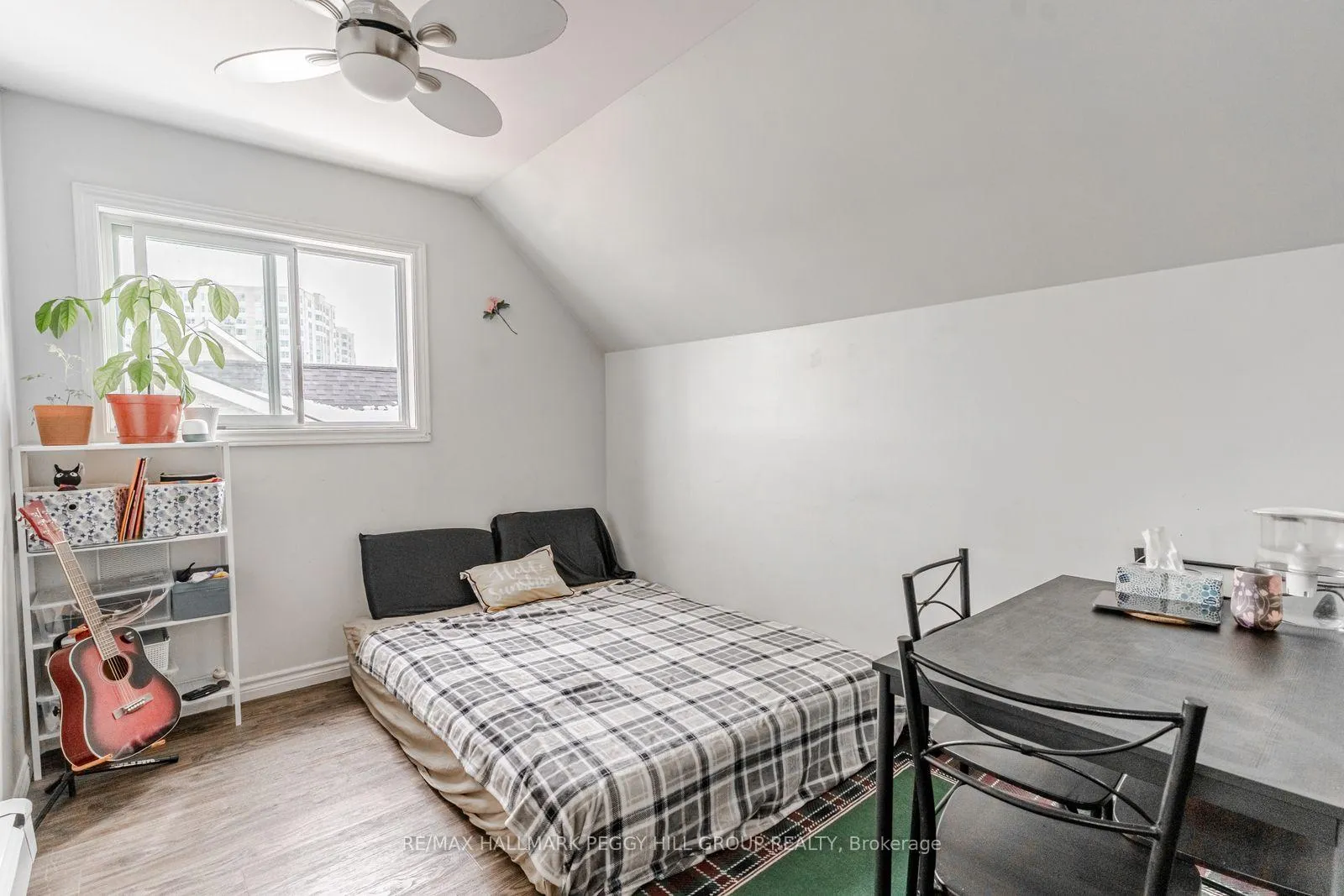 Photo 3 of Unit 4, 42 Toronto Street, Barrie, City Centre — HOMEH