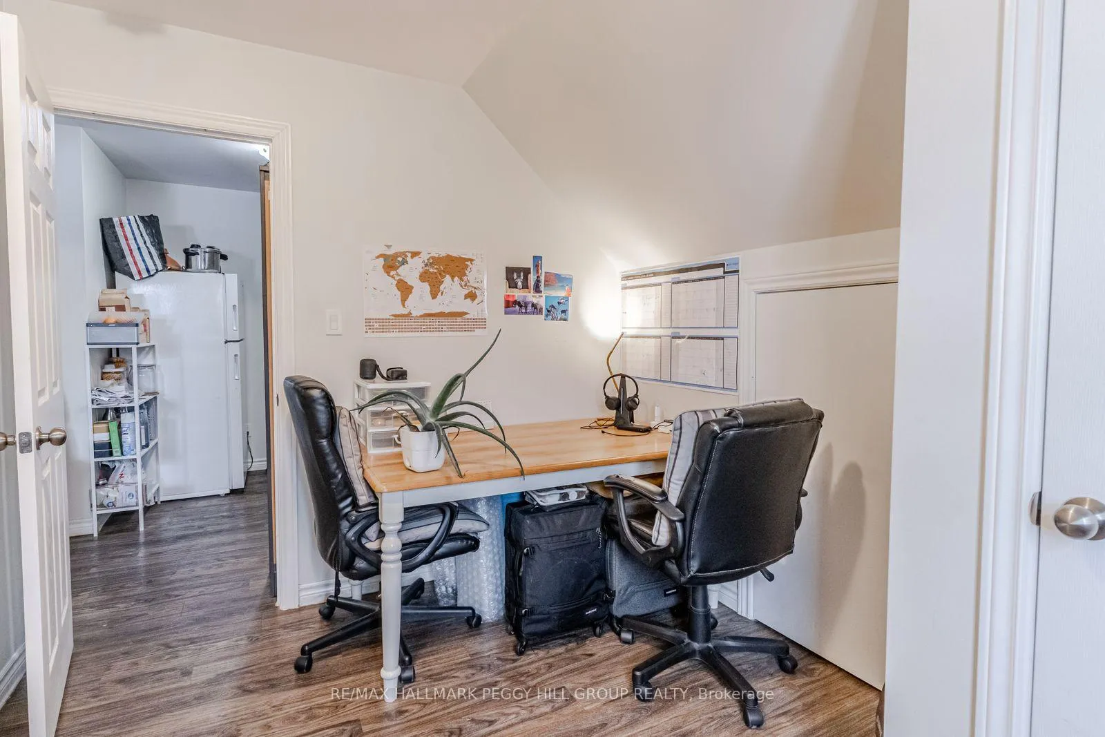 Photo 5 of Unit 4, 42 Toronto Street, Barrie, City Centre — HOMEH