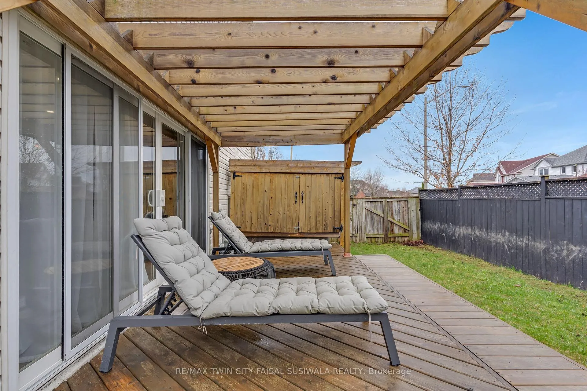 Photo 6 of 115 Sweeney Crescent, Cambridge — HOMEH