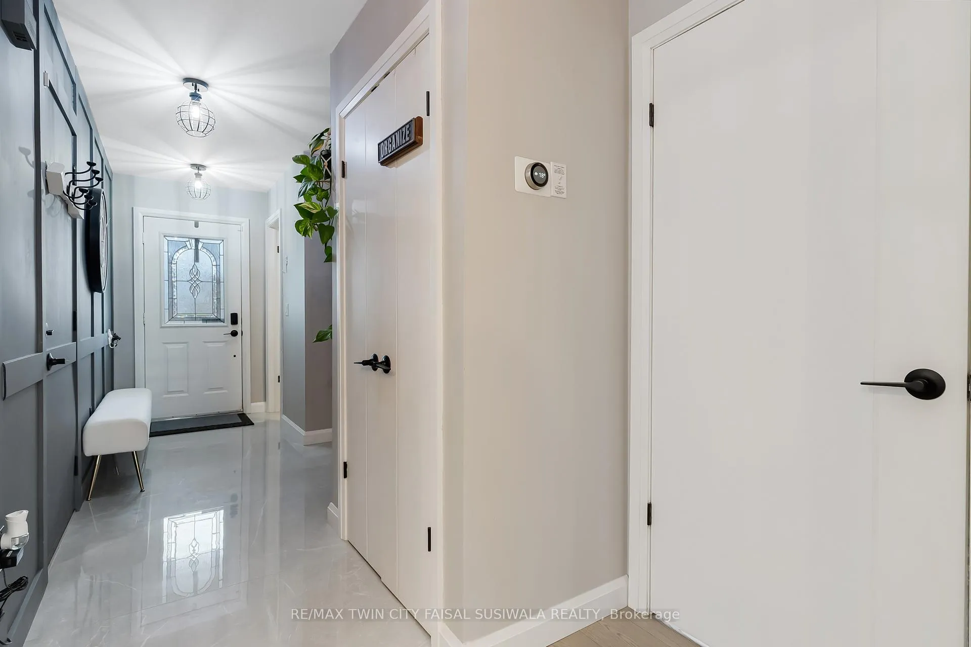 Photo 12 of 115 Sweeney Crescent, Cambridge — HOMEH