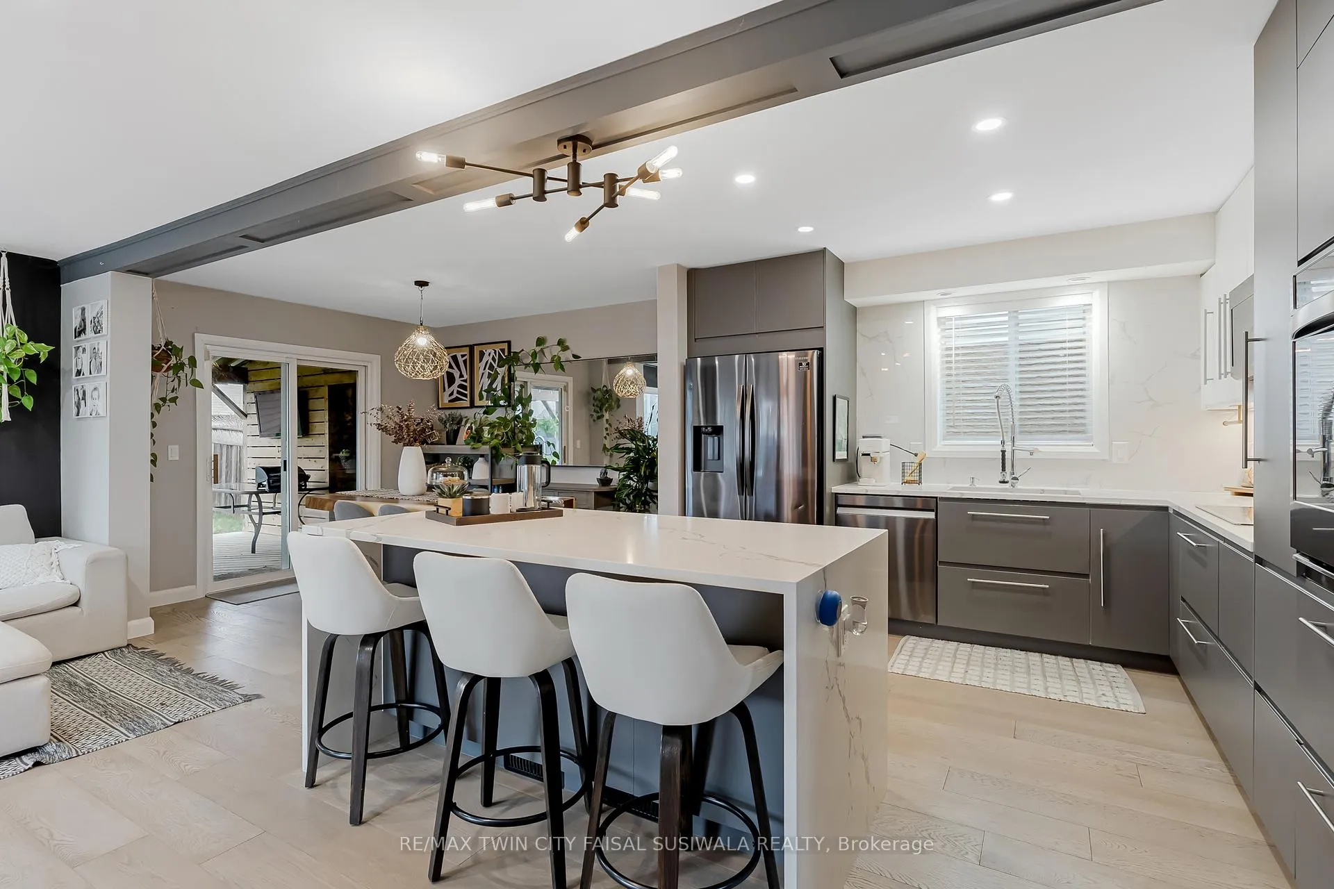 Photo 15 of 115 Sweeney Crescent, Cambridge — HOMEH