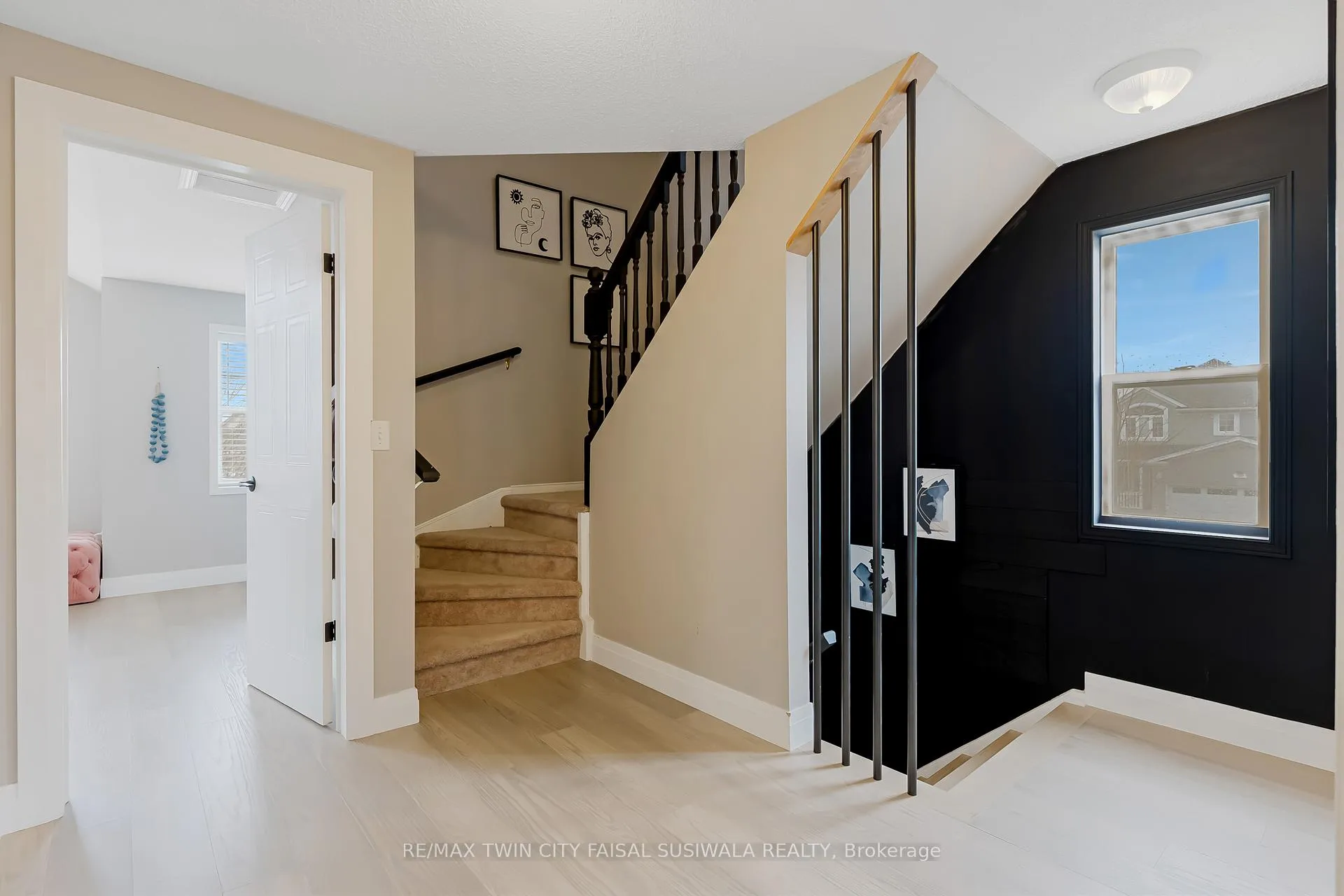 Photo 25 of 115 Sweeney Crescent, Cambridge — HOMEH