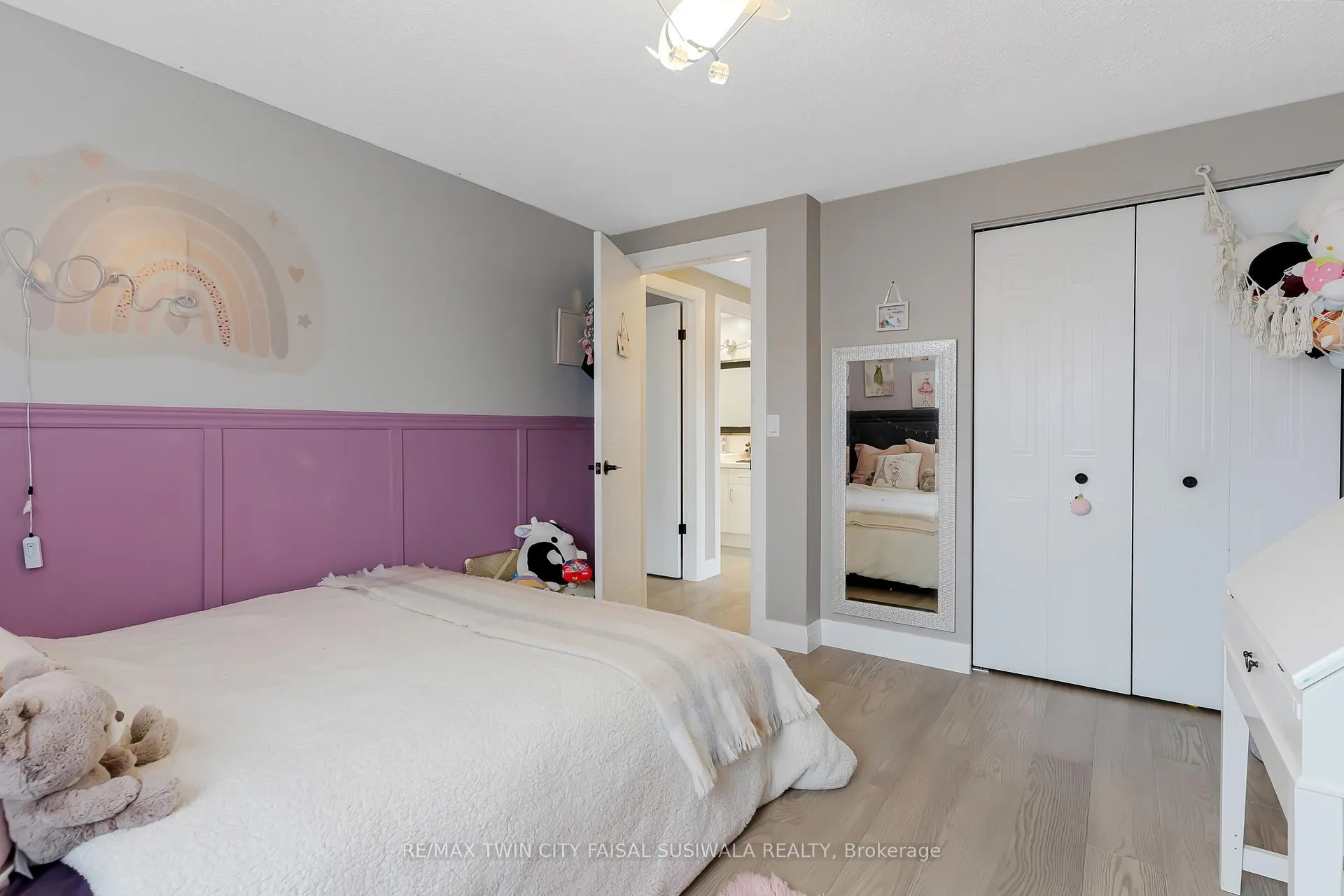 Photo 36 of 115 Sweeney Crescent, Cambridge — HOMEH