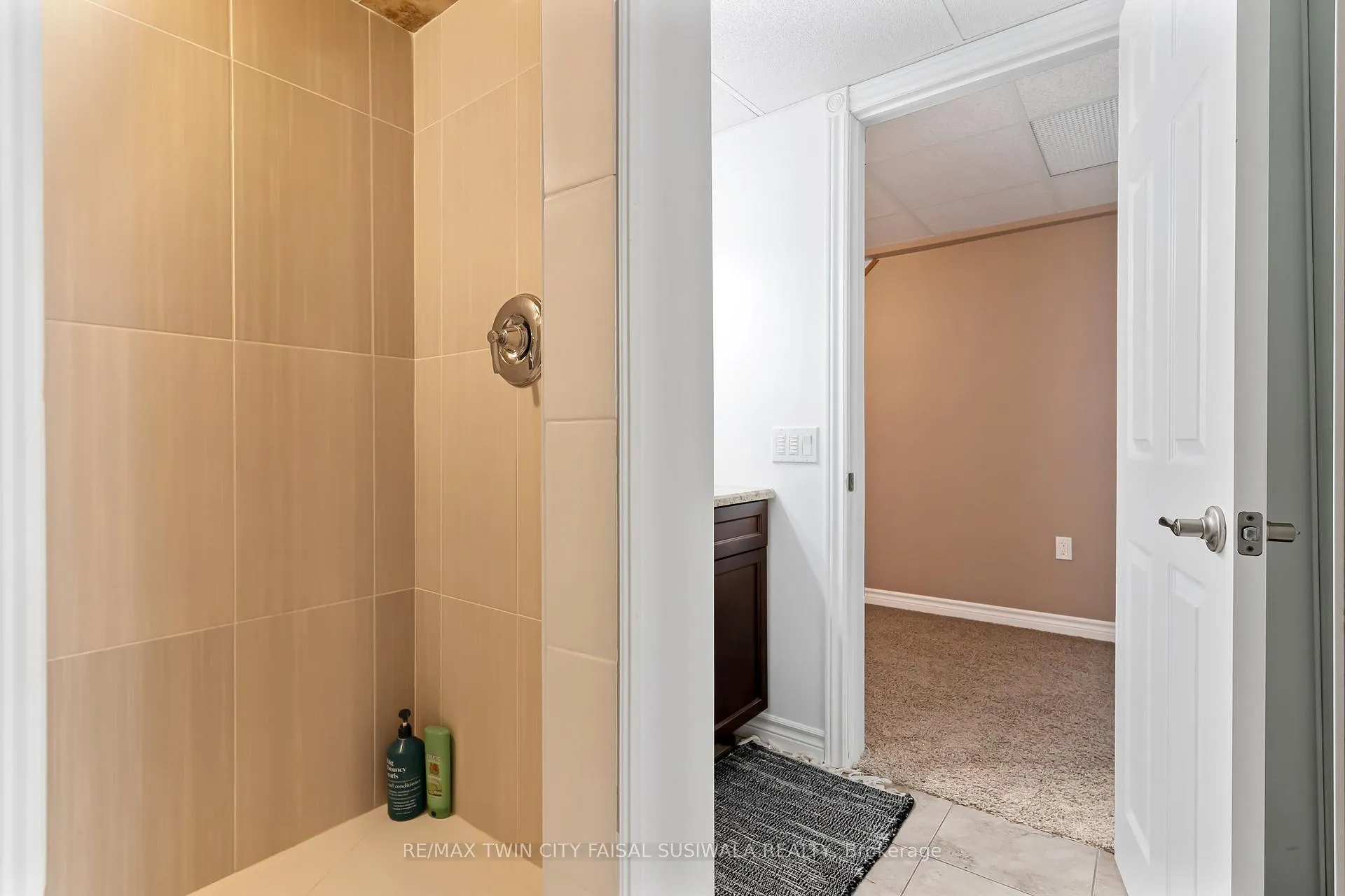 Photo 43 of 115 Sweeney Crescent, Cambridge — HOMEH