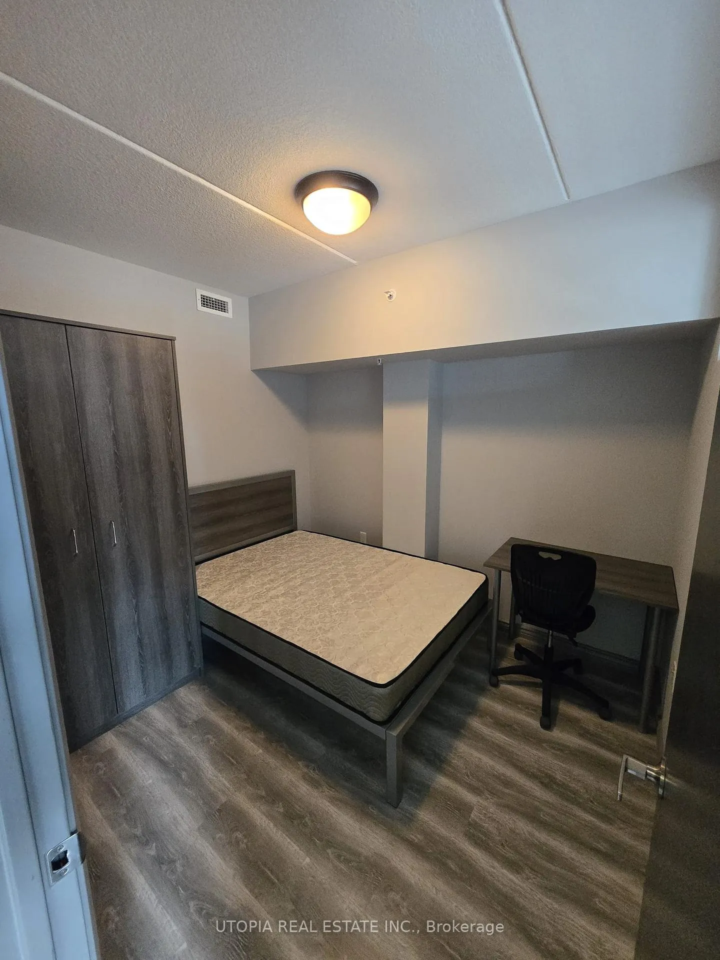 Photo 8 of Unit F-512, 275 Larch Street, Waterloo, Beechwood/University — HOMEH
