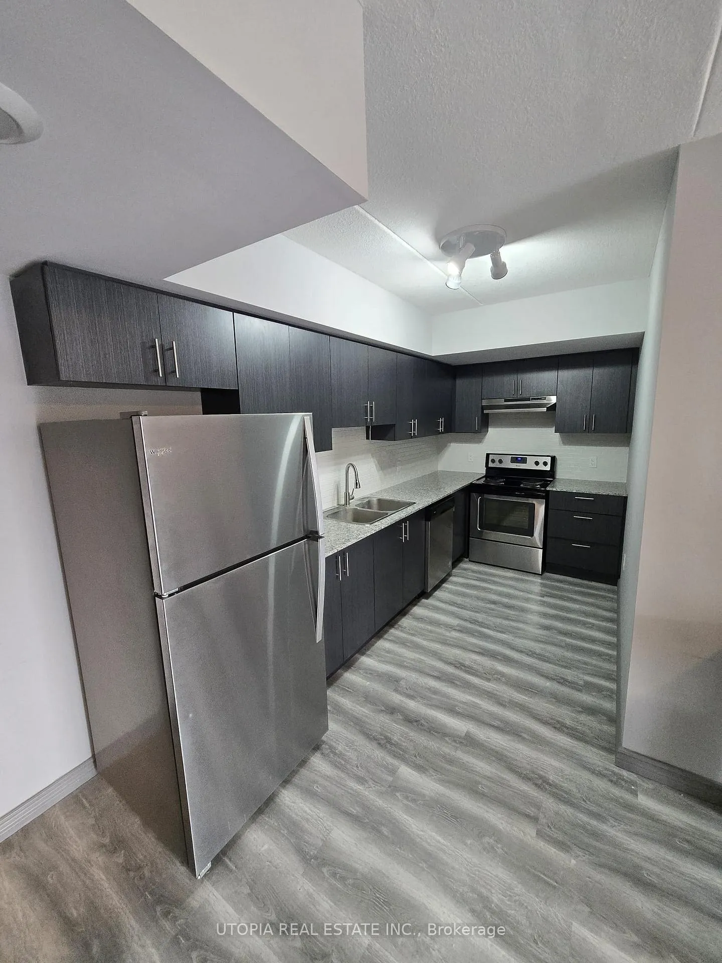 Photo 10 of Unit F-512, 275 Larch Street, Waterloo, Beechwood/University — HOMEH