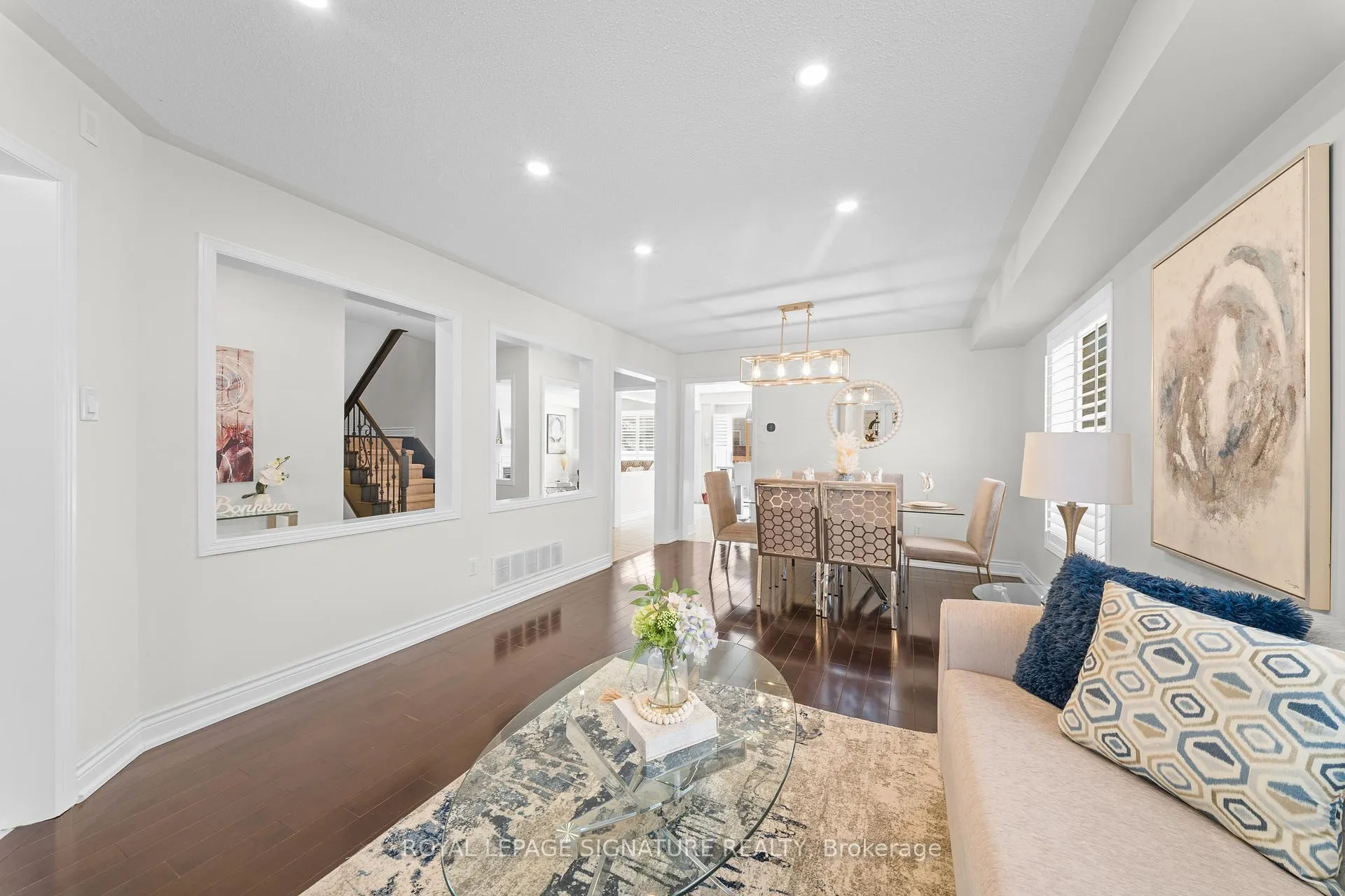 Photo 5 of Unit Main/Upper, 16 Newark Way, Brampton, Fletcher's Meadow — HOMEH