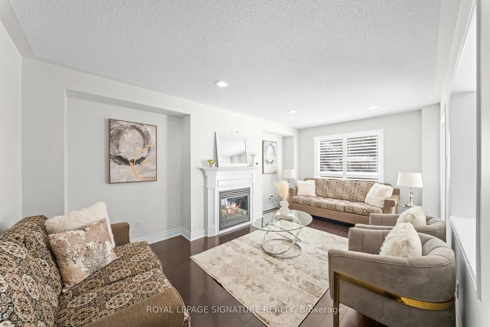 Photo 14 of Unit Main/Upper, 16 Newark Way, Brampton, Fletcher's Meadow — HOMEH