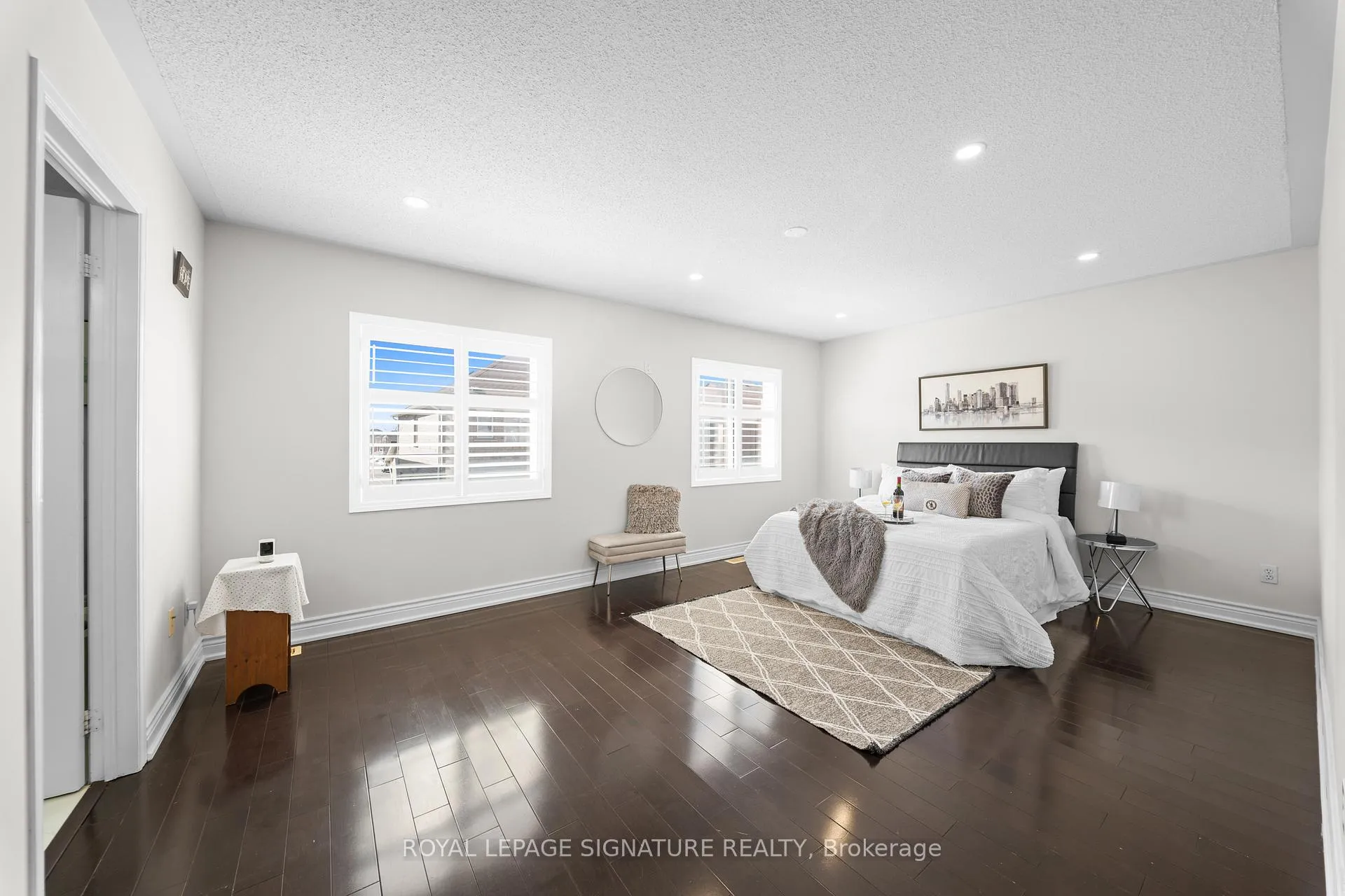 Photo 17 of Unit Main/Upper, 16 Newark Way, Brampton, Fletcher's Meadow — HOMEH