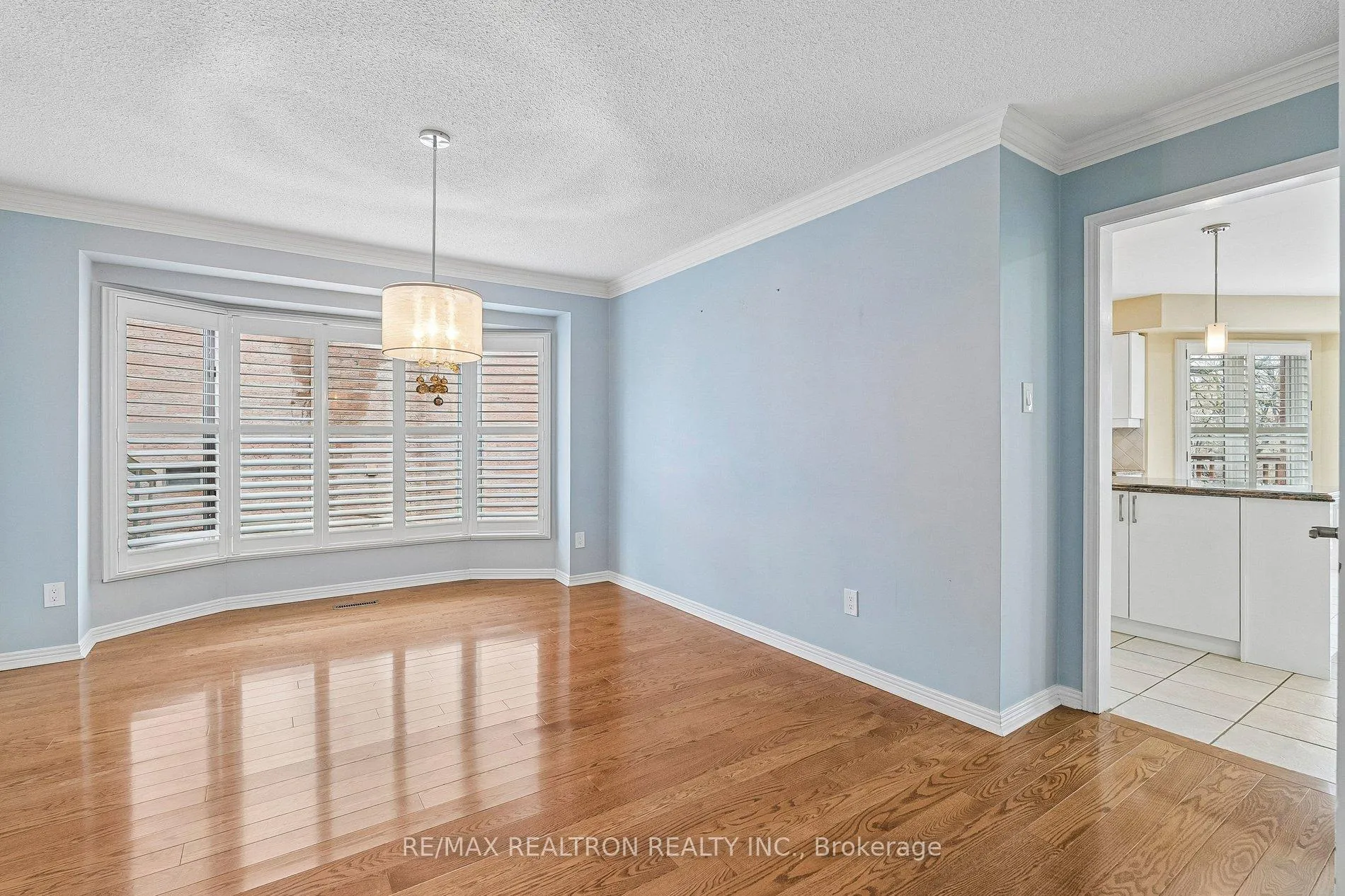Photo 8 of 108 Cranberry Lane, Aurora, Aurora Highlands — HOMEH
