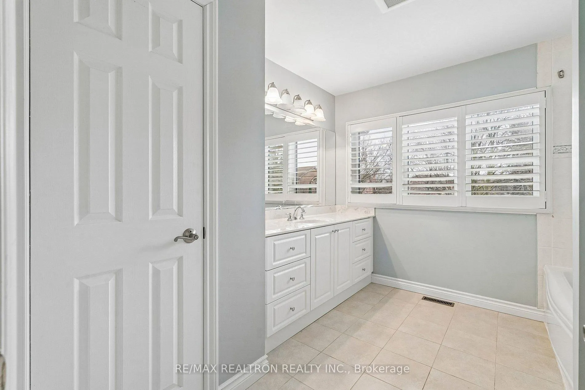 Photo 24 of 108 Cranberry Lane, Aurora, Aurora Highlands — HOMEH