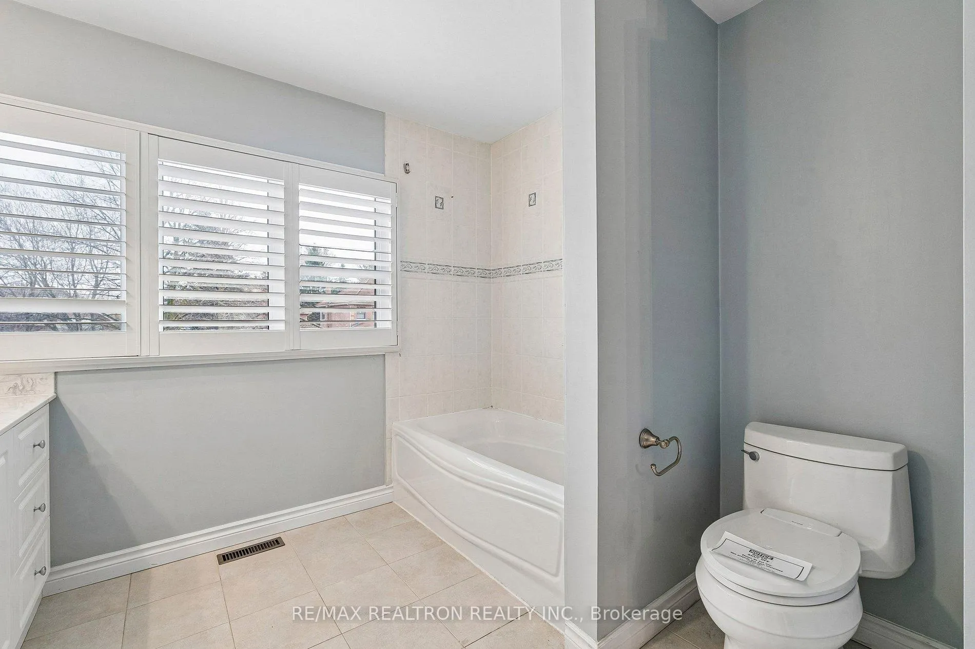 Photo 25 of 108 Cranberry Lane, Aurora, Aurora Highlands — HOMEH