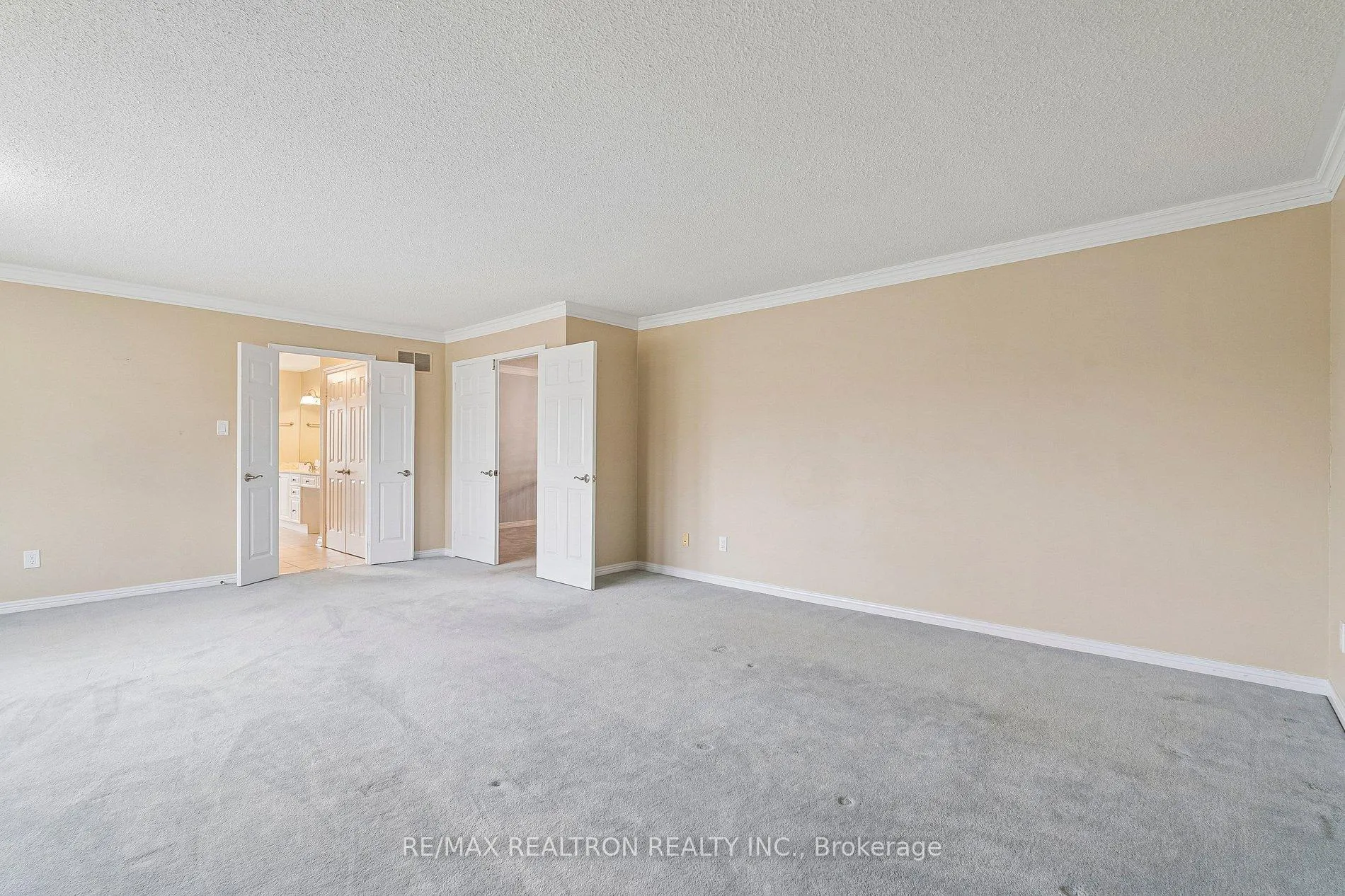 Photo 32 of 108 Cranberry Lane, Aurora, Aurora Highlands — HOMEH