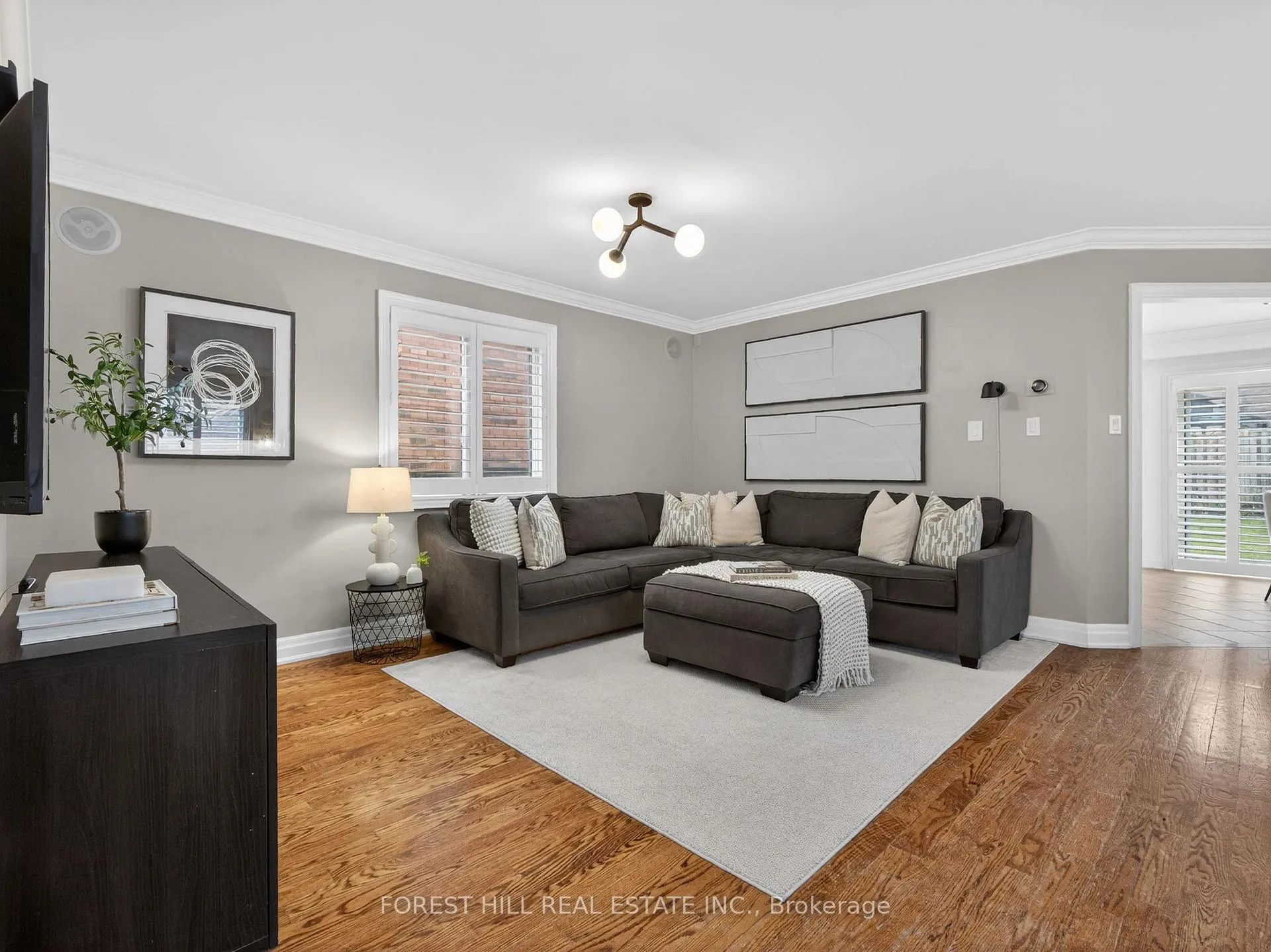 Photo 5 of 11 Bestview Crescent, Vaughan, Rural Vaughan — HOMEH