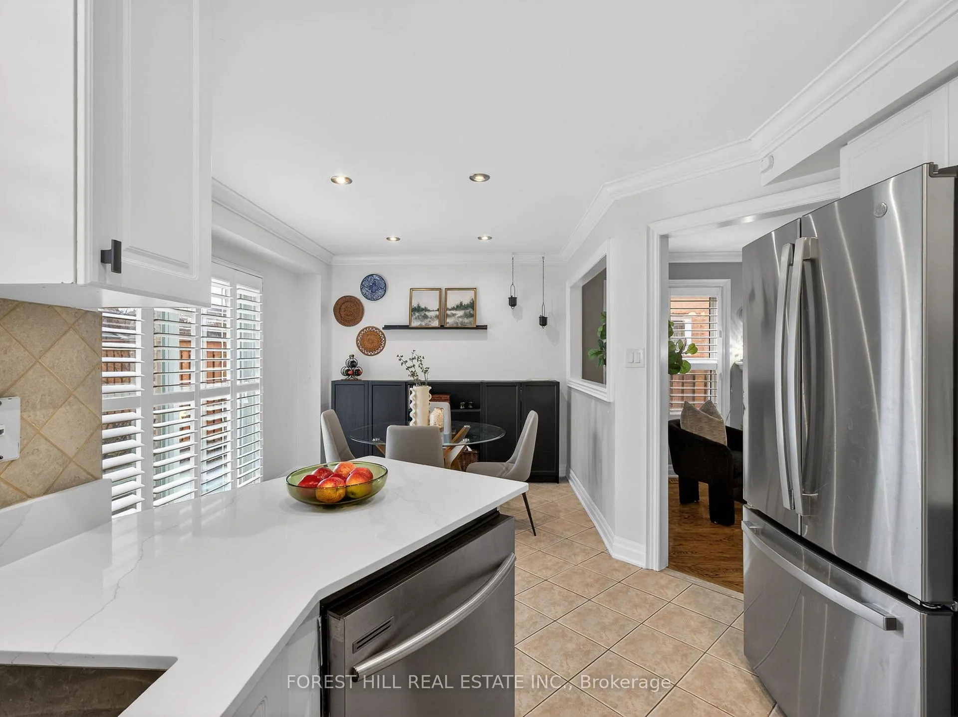 Photo 17 of 11 Bestview Crescent, Vaughan, Rural Vaughan — HOMEH