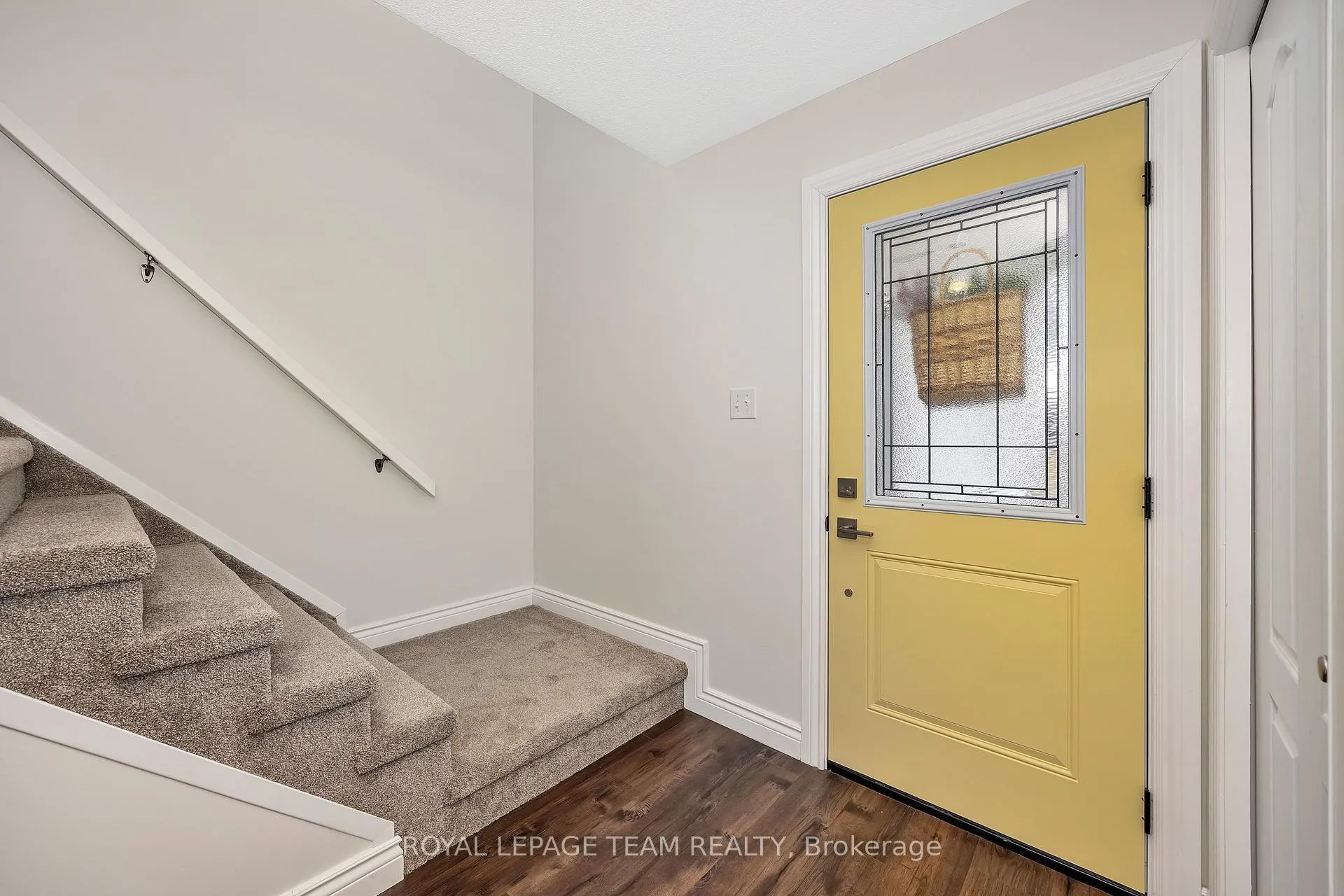 Photo 4 of 54 Haramis Drive, Renfrew — HOMEH