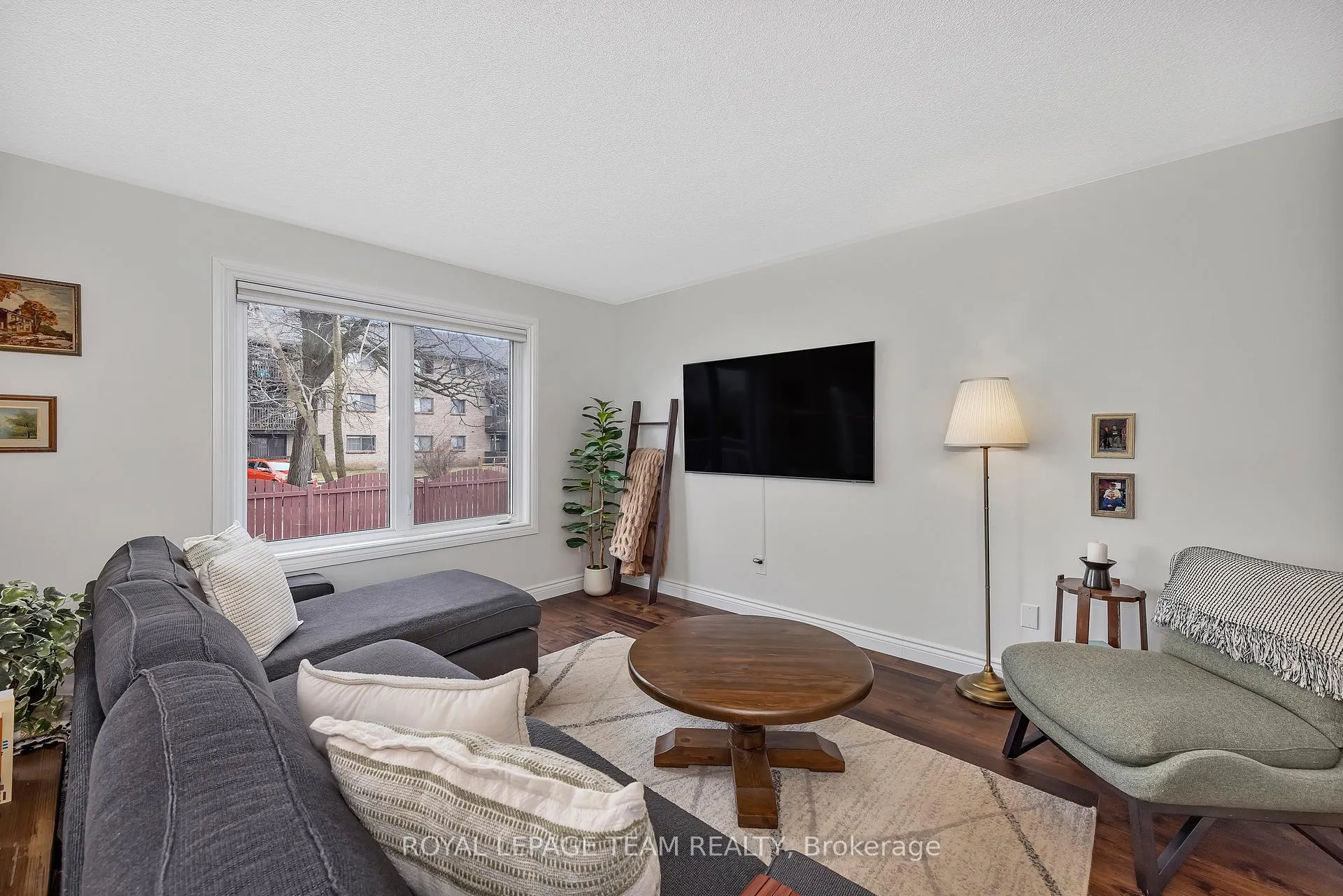 Photo 10 of 54 Haramis Drive, Renfrew — HOMEH