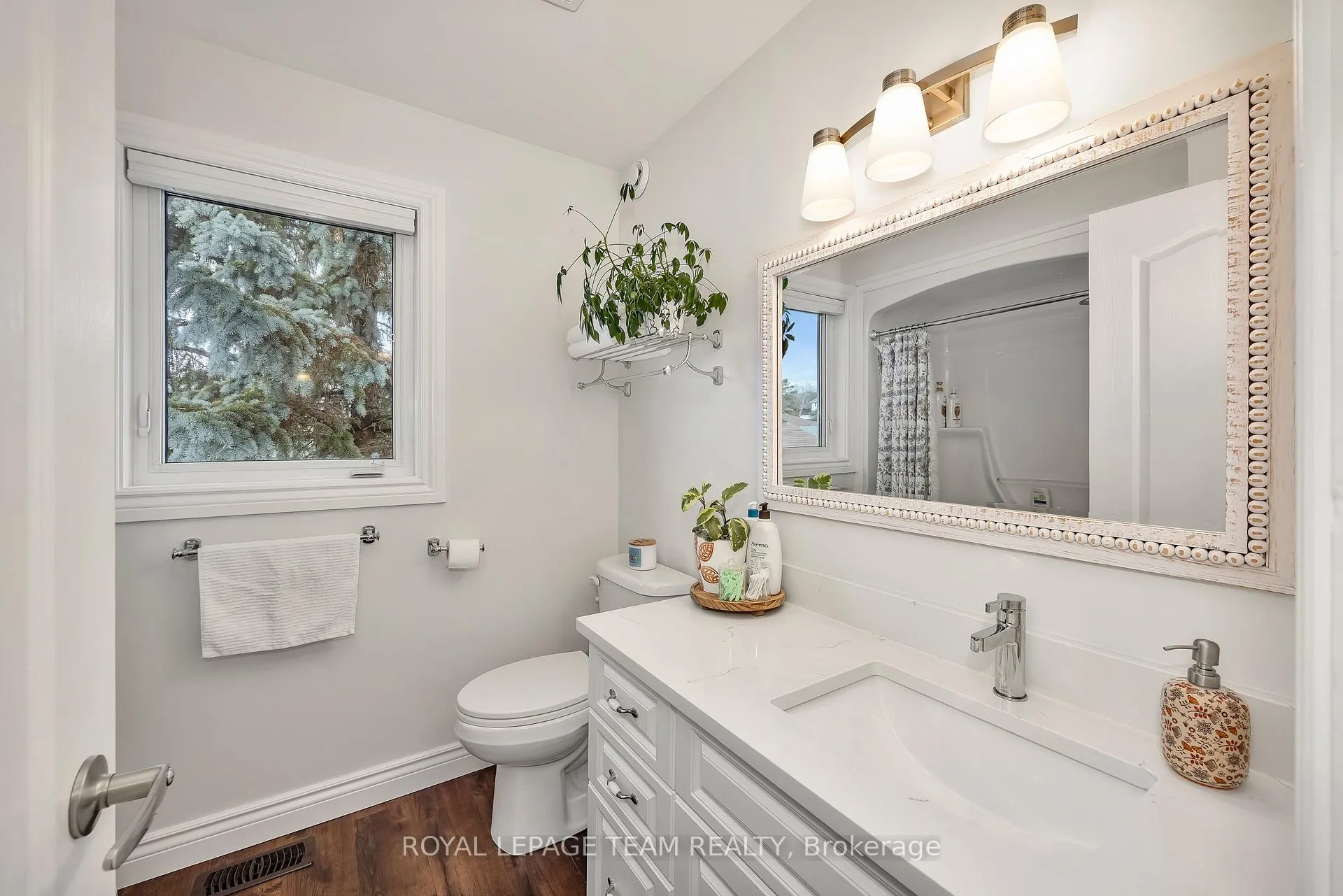 Photo 17 of 54 Haramis Drive, Renfrew — HOMEH