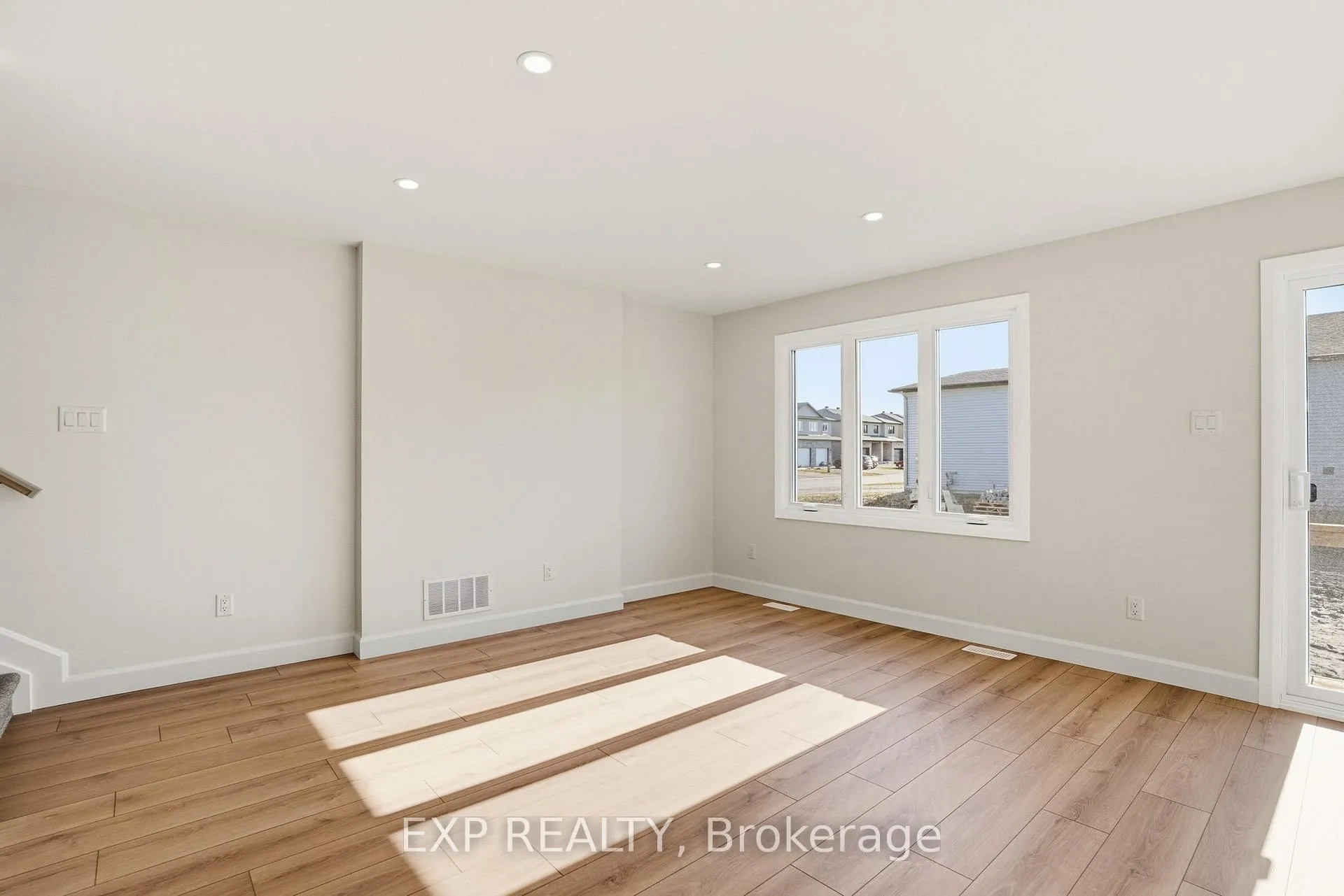 Photo 13 of 119 Lorie Street, The Nation, Limoges — HOMEH