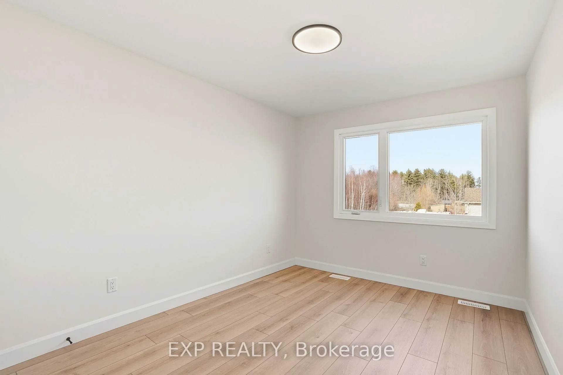 Photo 16 of 119 Lorie Street, The Nation, Limoges — HOMEH
