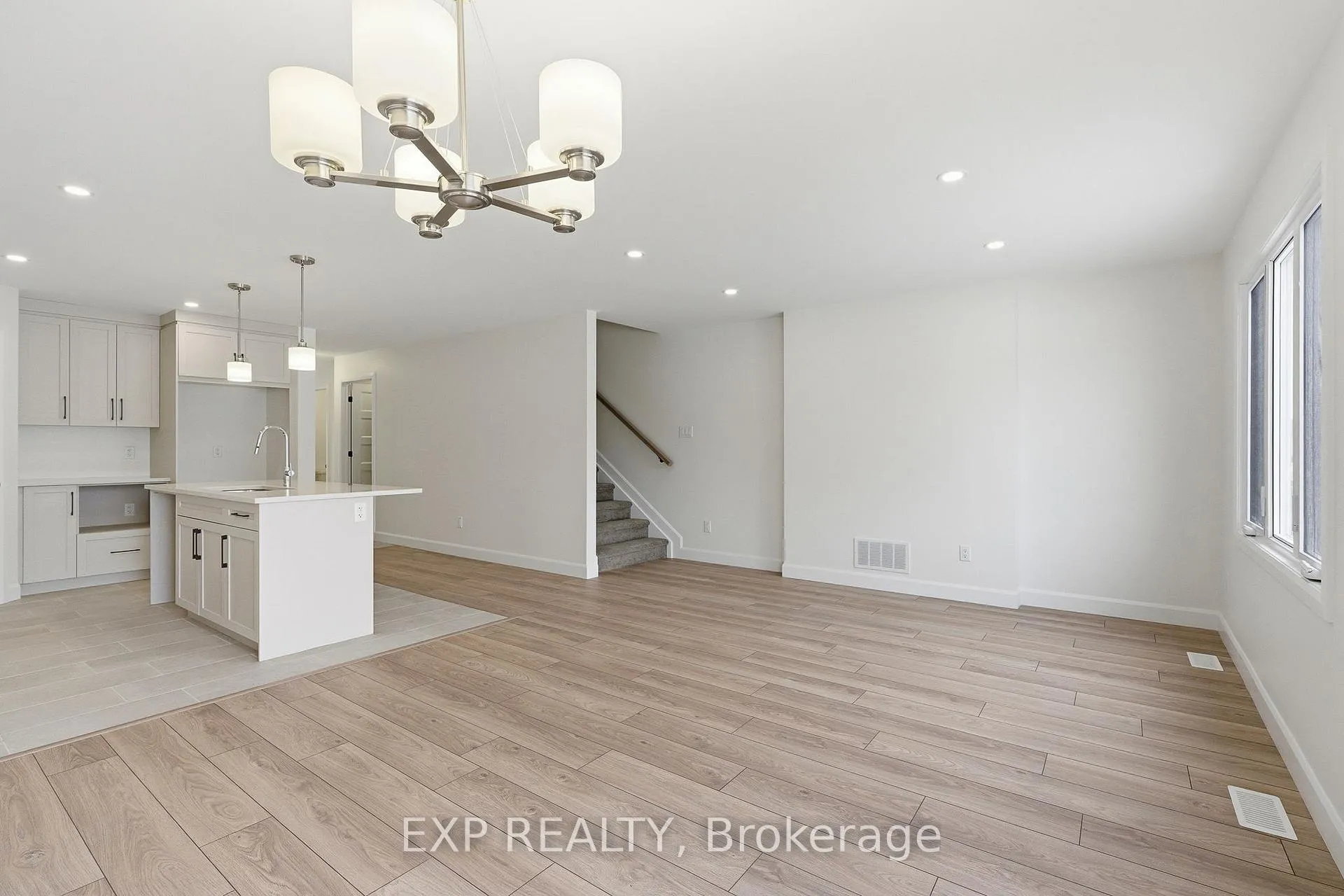 Photo 8 of 121 Lorie Street, The Nation, Limoges — HOMEH