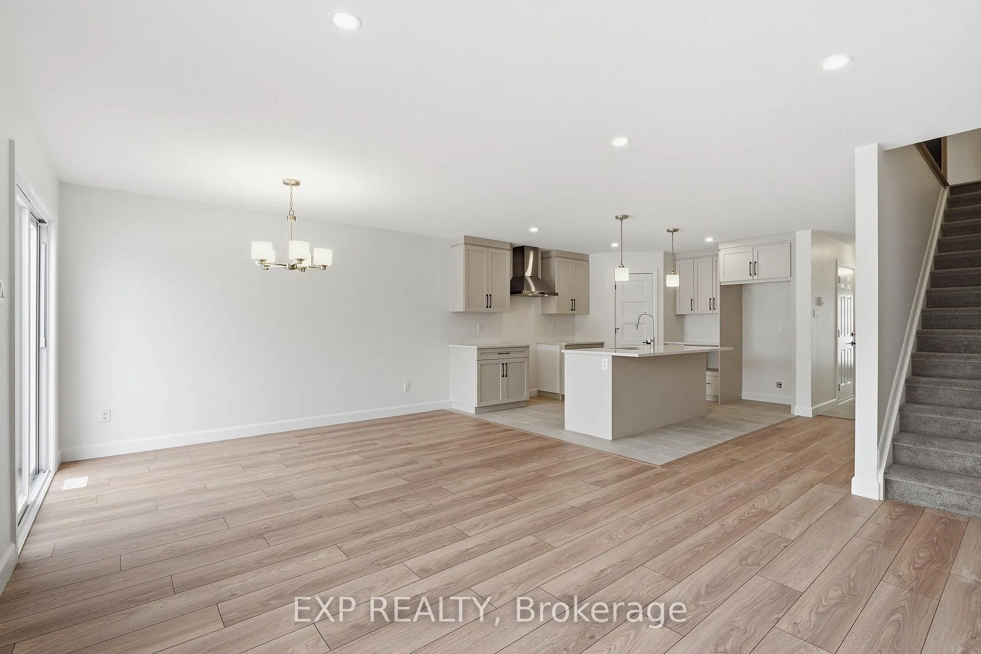 Photo 9 of 121 Lorie Street, The Nation, Limoges — HOMEH