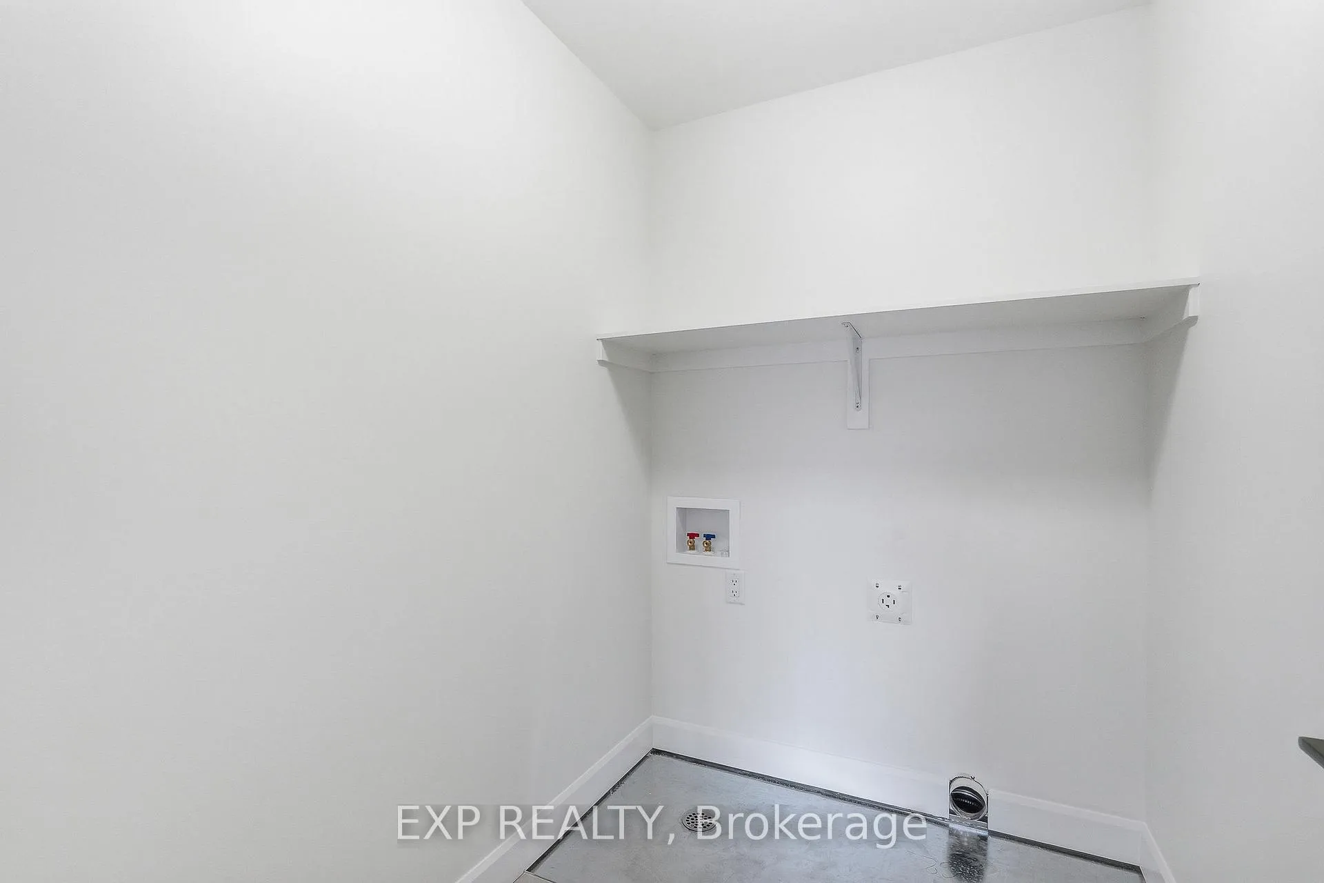 Photo 15 of 121 Lorie Street, The Nation, Limoges — HOMEH