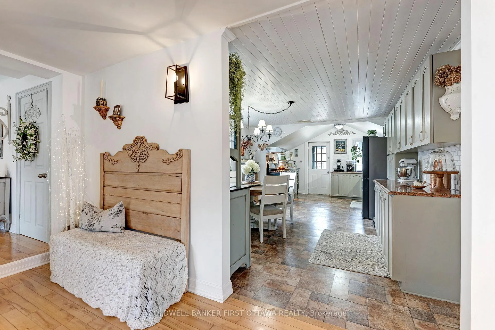 Photo 10 of 107 Owen Street, Lanark Highlands, Lanark Highlands (Lanark Village) — HOMEH