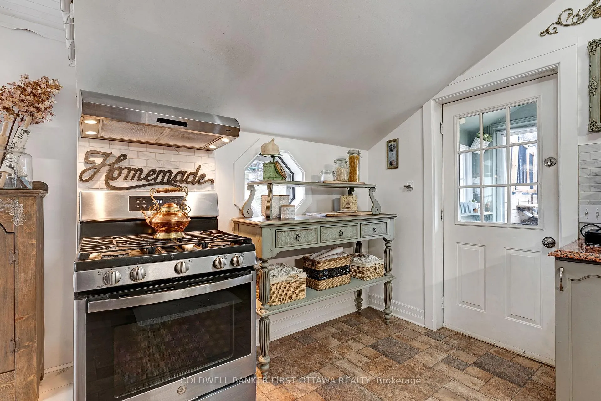 Photo 14 of 107 Owen Street, Lanark Highlands, Lanark Highlands (Lanark Village) — HOMEH