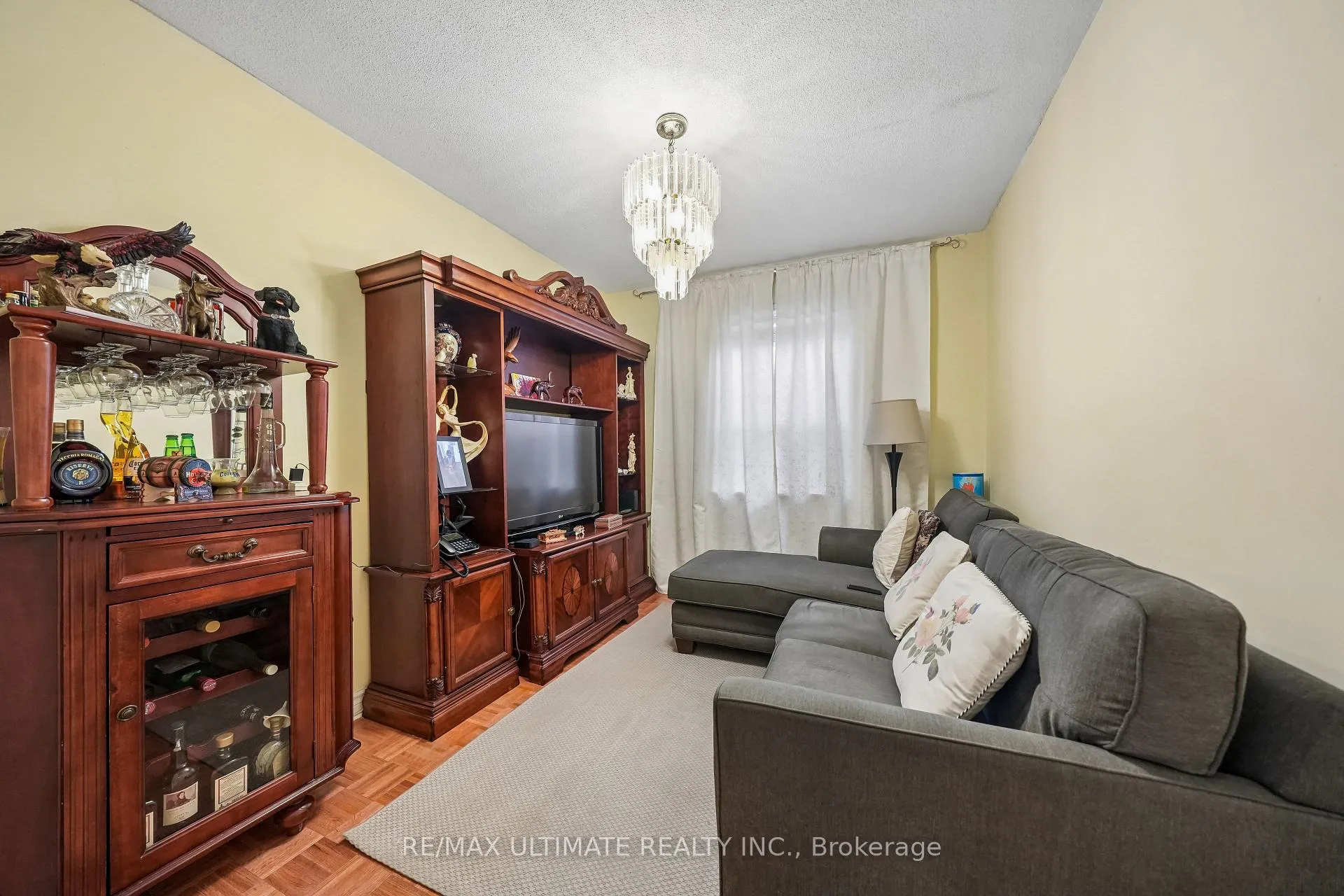 Photo 9 of 53 Gilbert Avenue, Toronto, Corso Italia-Davenport — HOMEH