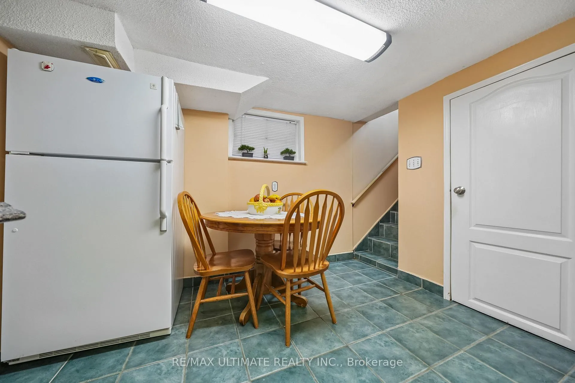 Photo 14 of 53 Gilbert Avenue, Toronto, Corso Italia-Davenport — HOMEH