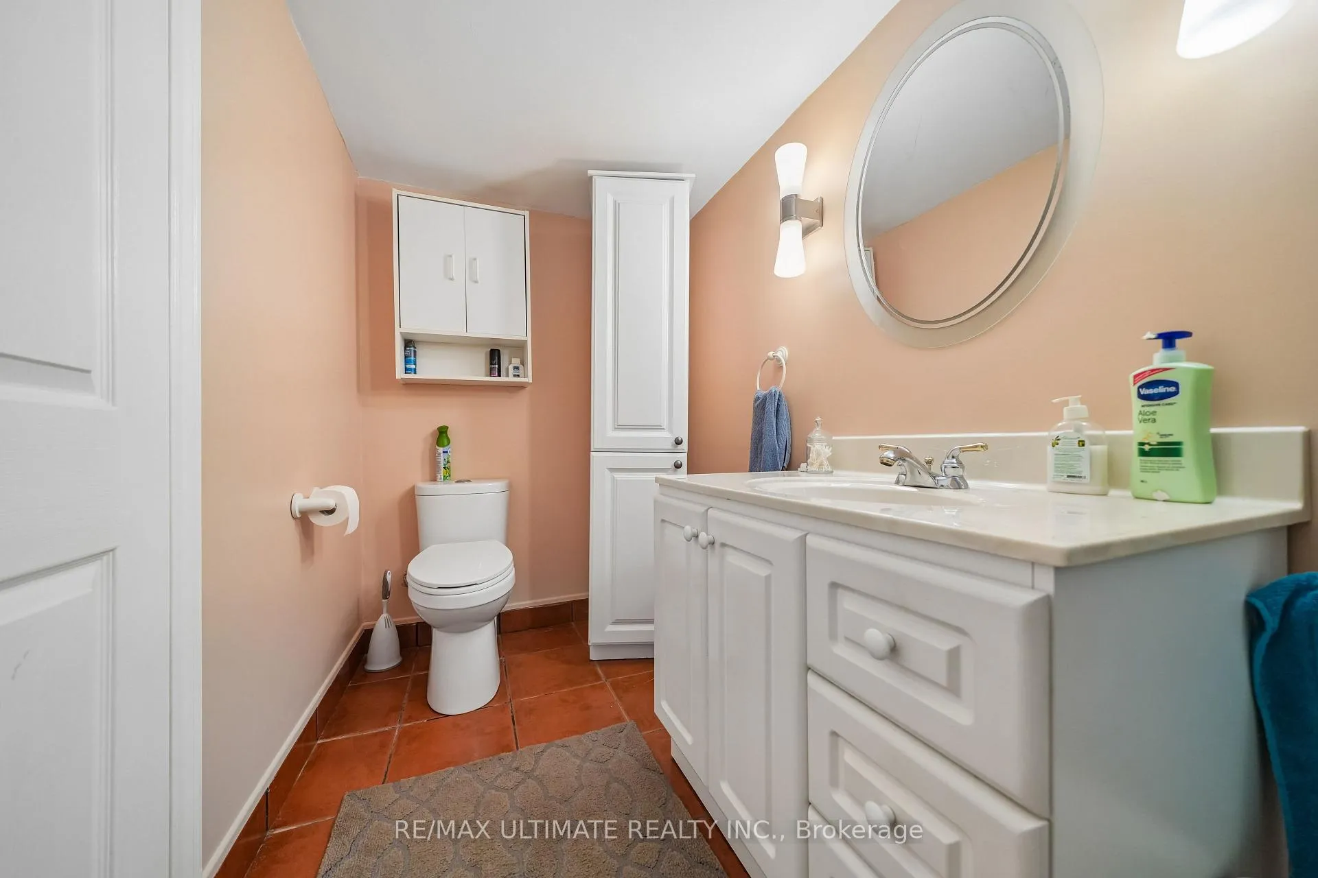 Photo 19 of 53 Gilbert Avenue, Toronto, Corso Italia-Davenport — HOMEH