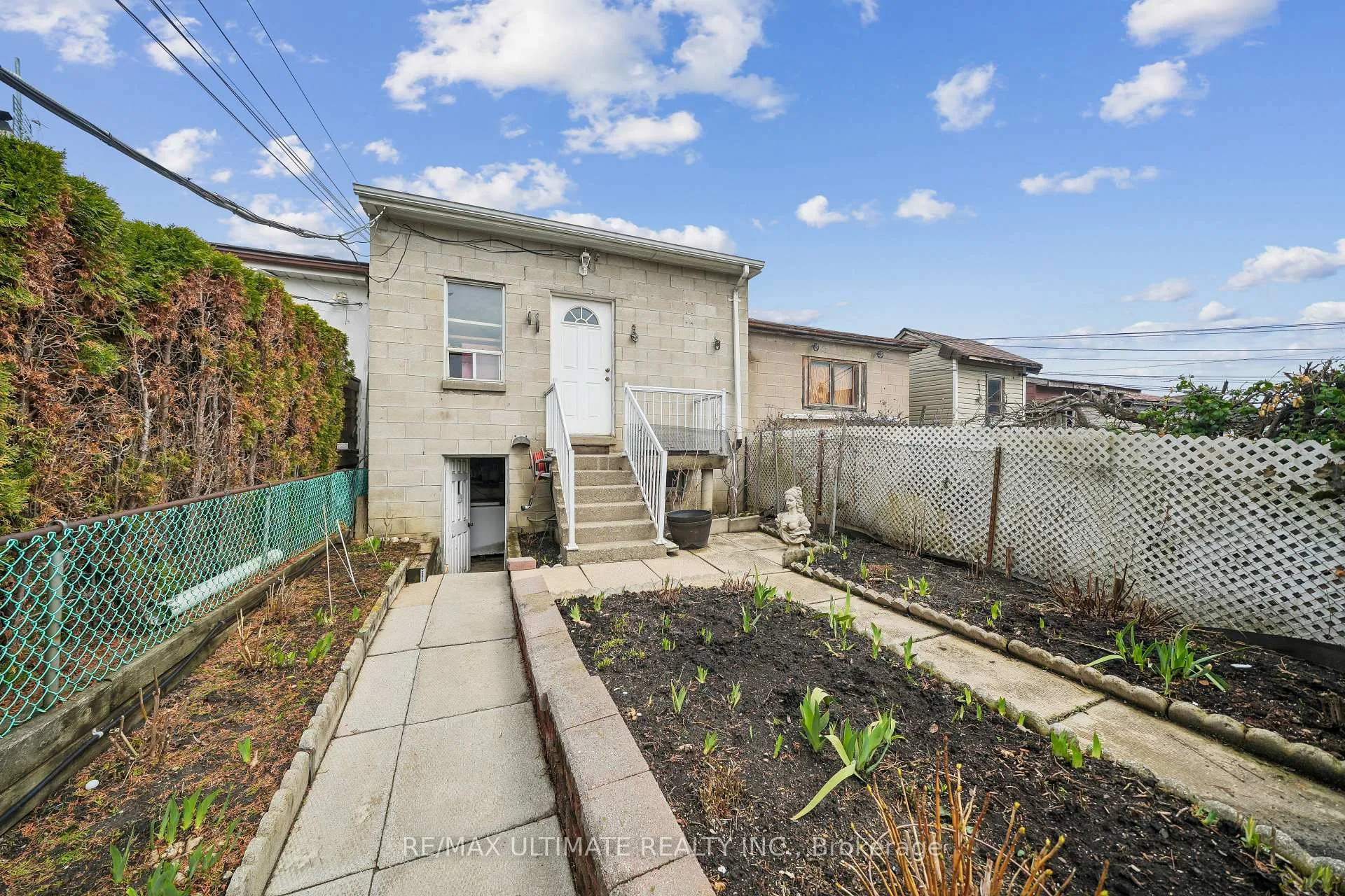 Photo 22 of 53 Gilbert Avenue, Toronto, Corso Italia-Davenport — HOMEH