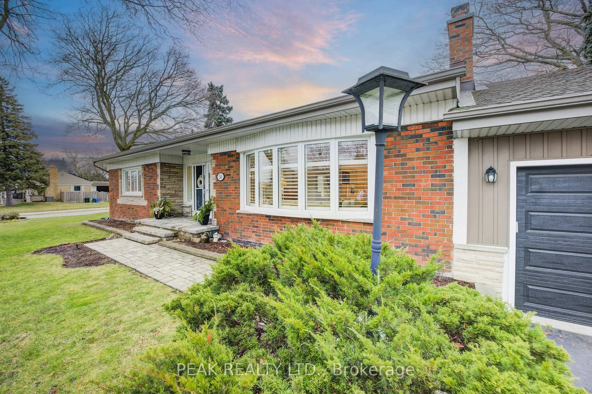 Photo 3 of 50 Edgewood Avenue, Hamilton, Sherwood — HOMEH