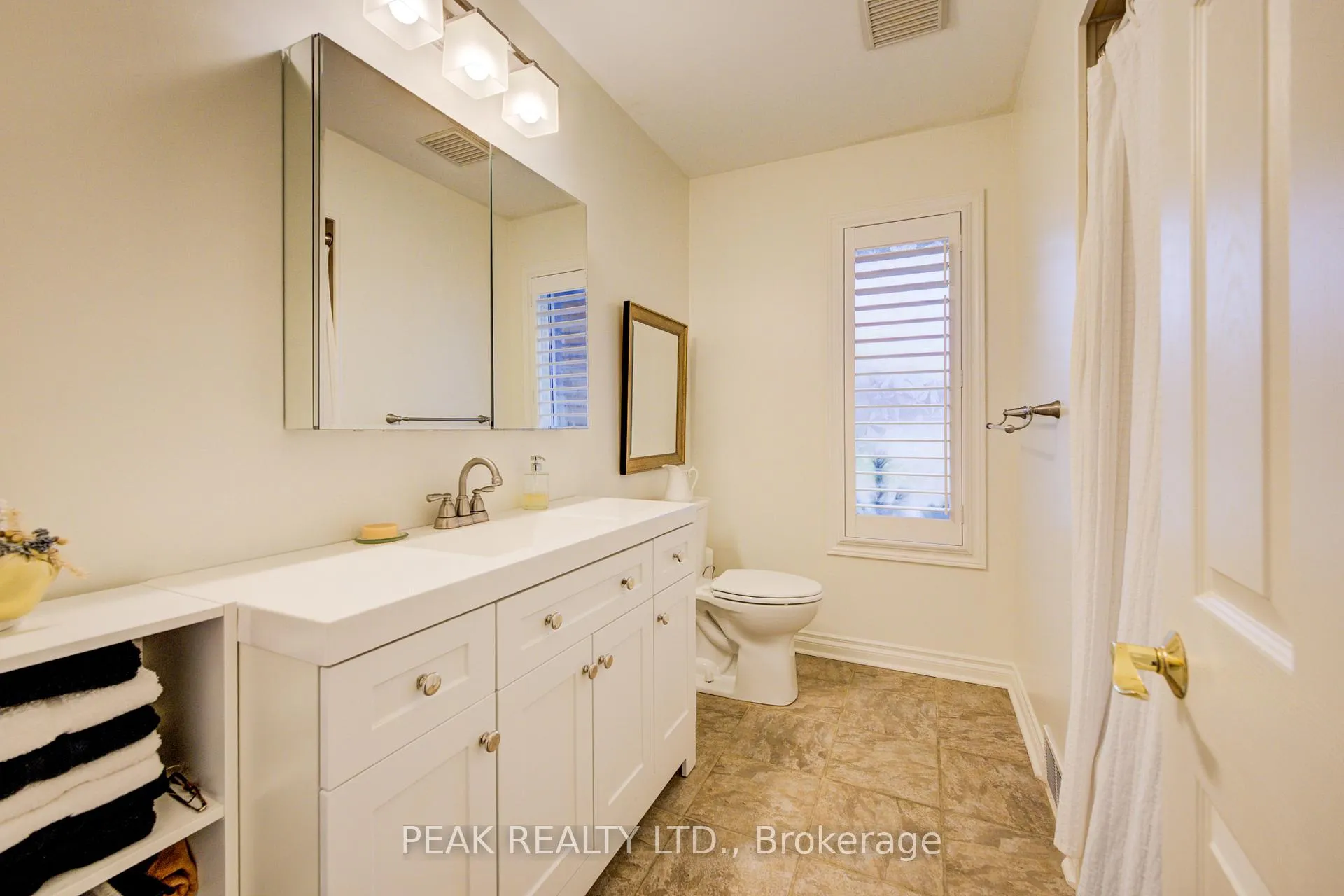 Photo 21 of 50 Edgewood Avenue, Hamilton, Sherwood — HOMEH