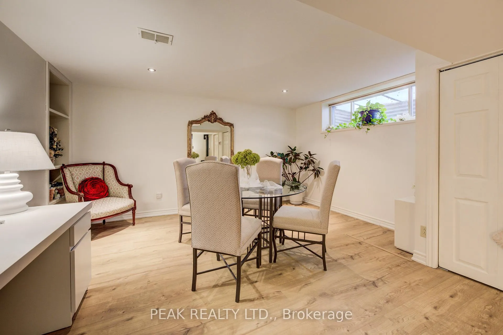 Photo 31 of 50 Edgewood Avenue, Hamilton, Sherwood — HOMEH
