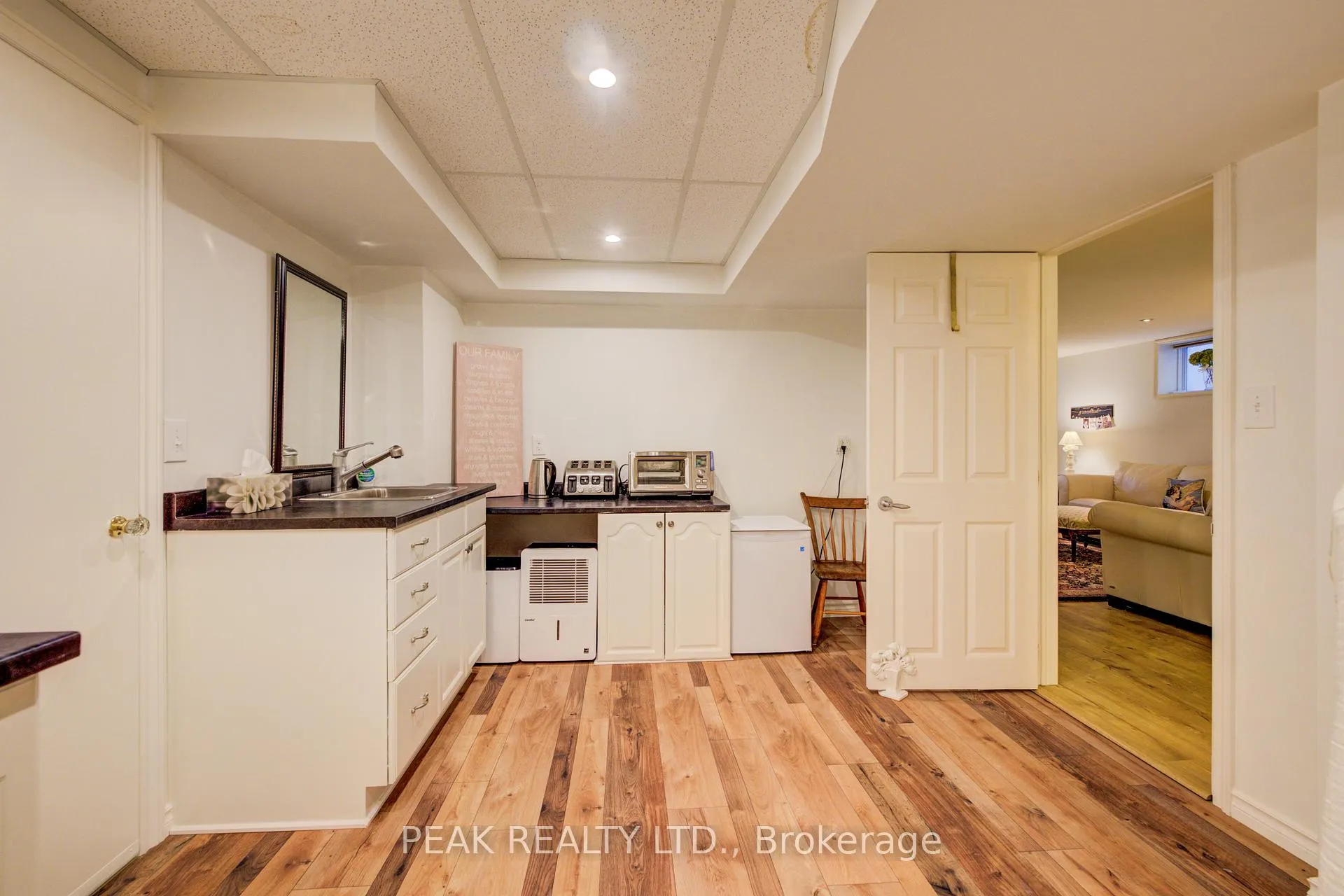 Photo 34 of 50 Edgewood Avenue, Hamilton, Sherwood — HOMEH