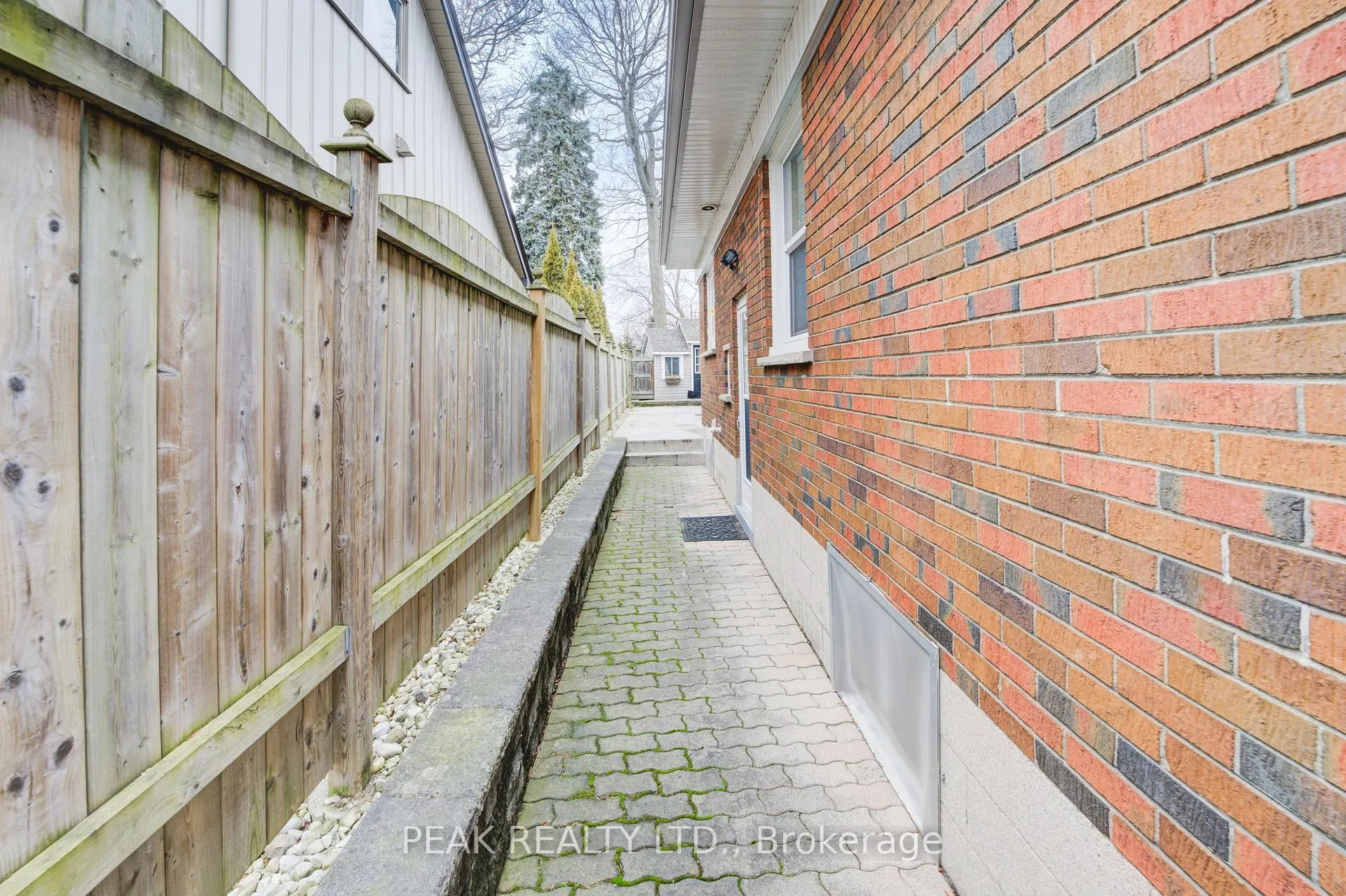 Photo 43 of 50 Edgewood Avenue, Hamilton, Sherwood — HOMEH