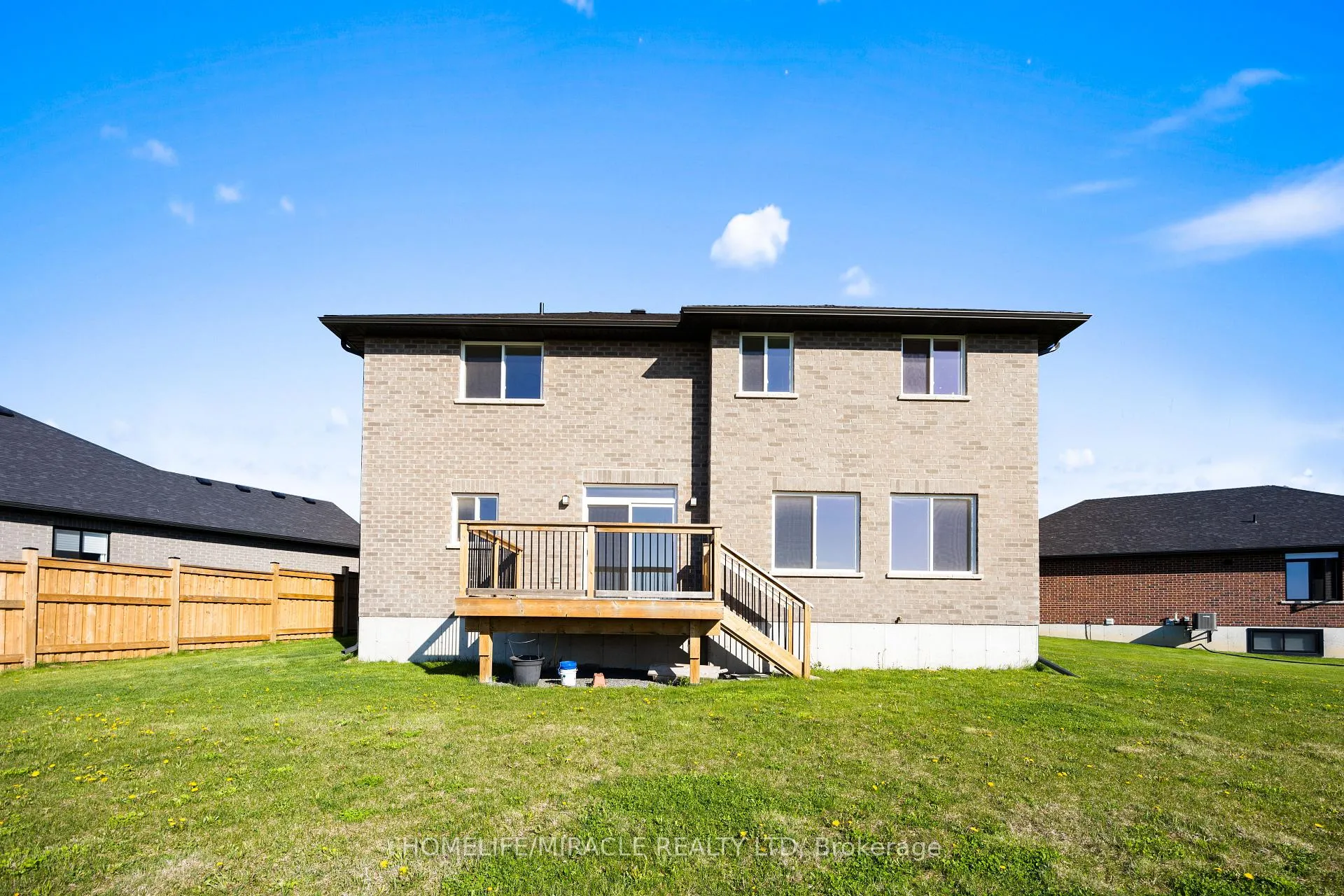 Photo 3 of 15 Mavety Court, Belleville, Thurlow Ward — HOMEH